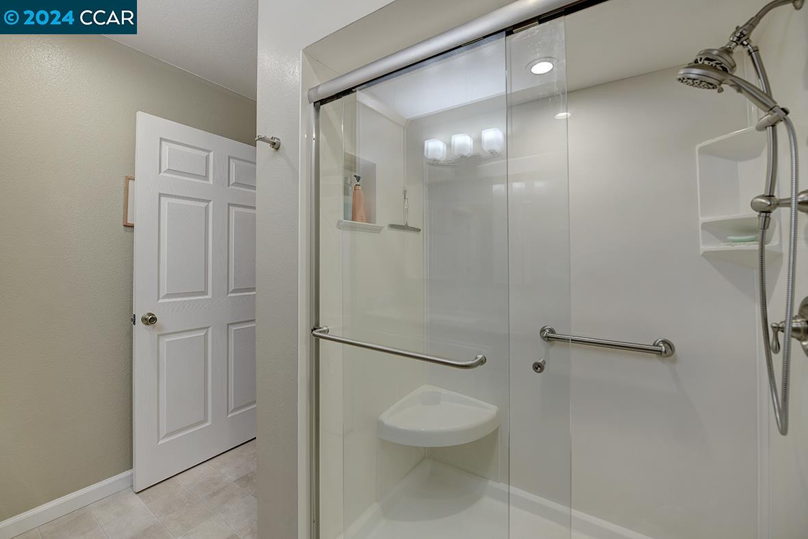 Detail Gallery Image 25 of 42 For 1300 Canyonwood Ct #7,  Walnut Creek,  CA 94595 - 2 Beds | 1 Baths