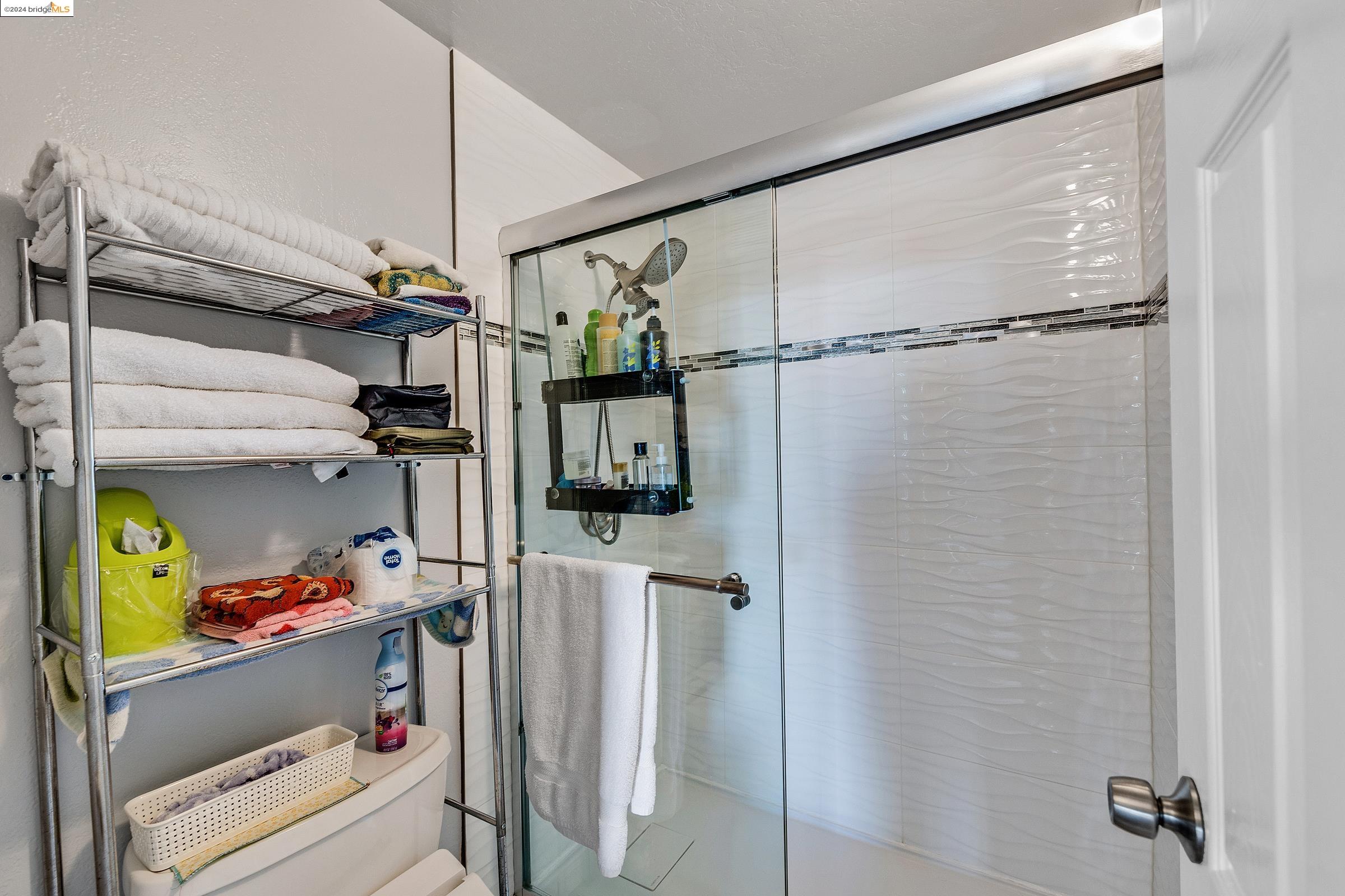 Detail Gallery Image 12 of 29 For 555 Pierce St #909,  Albany,  CA 94706 - 2 Beds | 2 Baths
