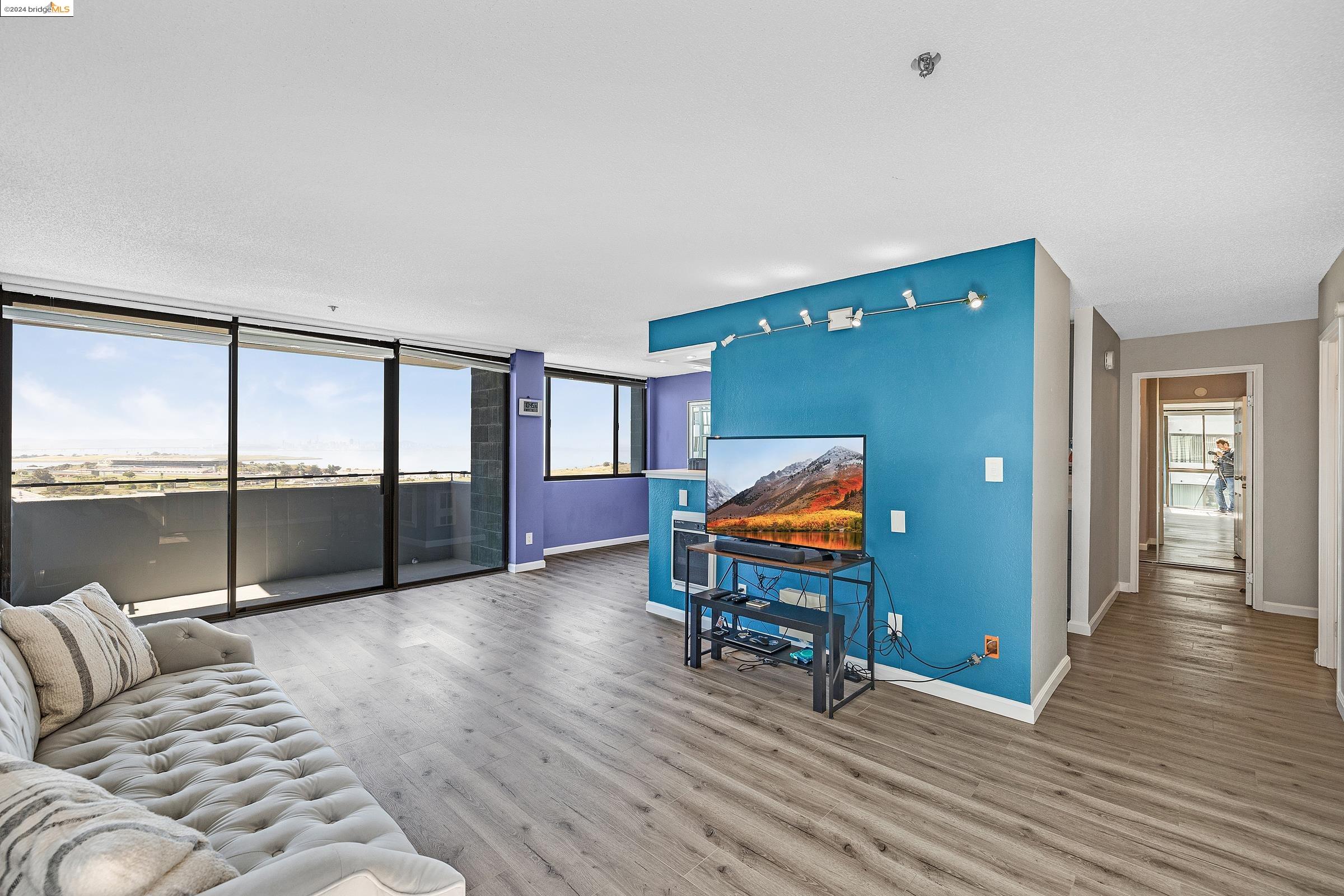 Detail Gallery Image 15 of 29 For 555 Pierce St #909,  Albany,  CA 94706 - 2 Beds | 2 Baths