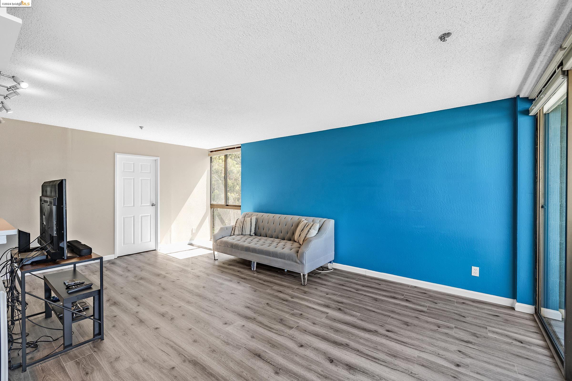 Detail Gallery Image 29 of 29 For 555 Pierce St #909,  Albany,  CA 94706 - 2 Beds | 2 Baths