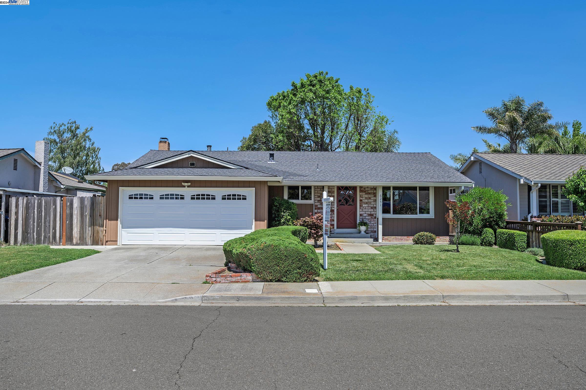 Detail Gallery Image 1 of 29 For 6251 Gibson Ct, Pleasanton,  CA 94588 - 3 Beds | 2 Baths