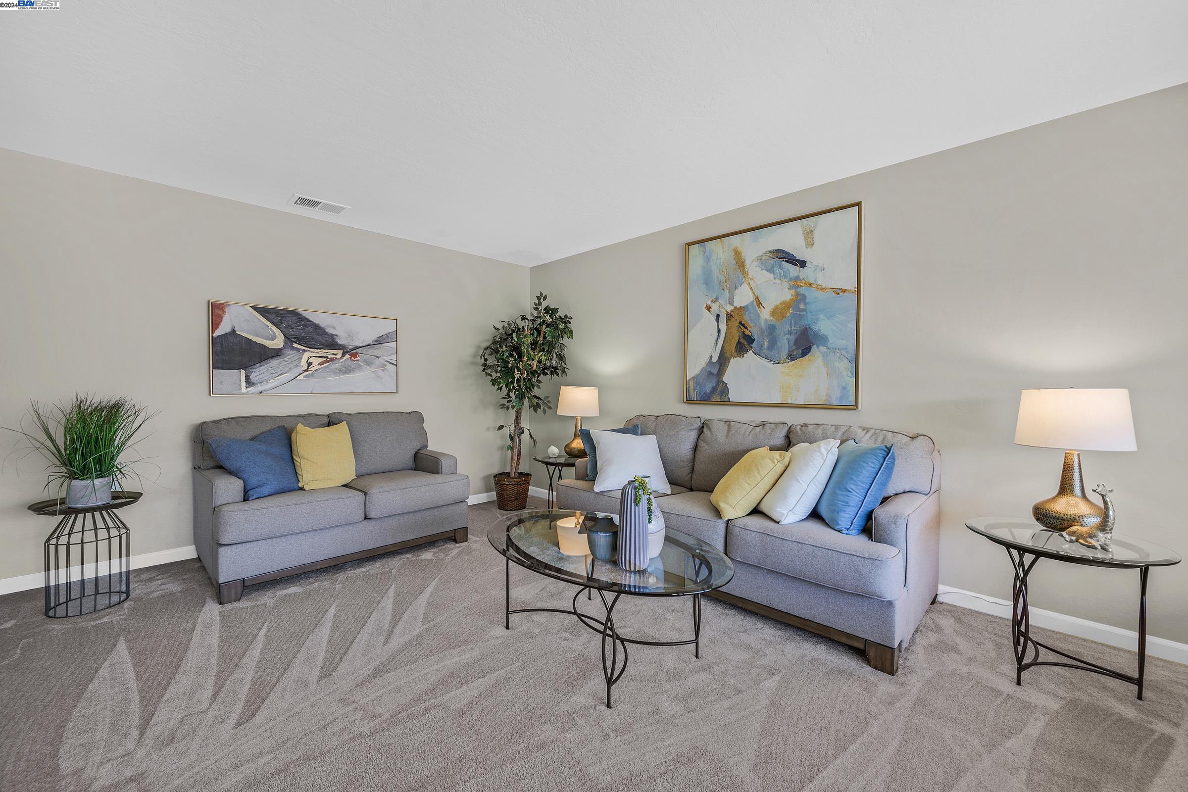 Detail Gallery Image 4 of 29 For 6251 Gibson Ct, Pleasanton,  CA 94588 - 3 Beds | 2 Baths