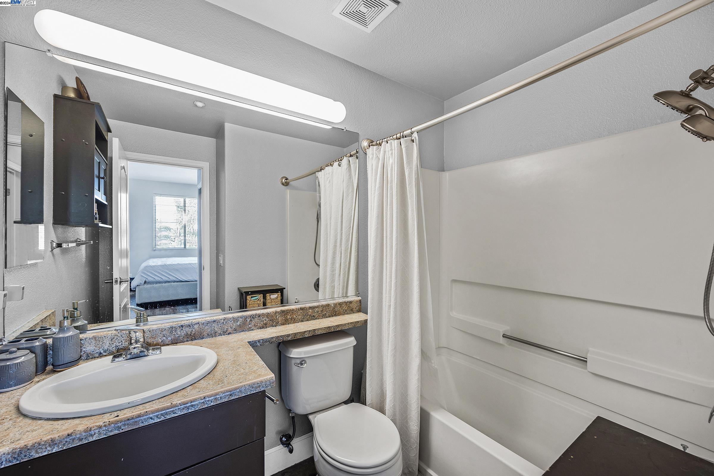 Detail Gallery Image 15 of 30 For 35530 Monterra Ter #302,  Union City,  CA 94587 - 2 Beds | 2 Baths