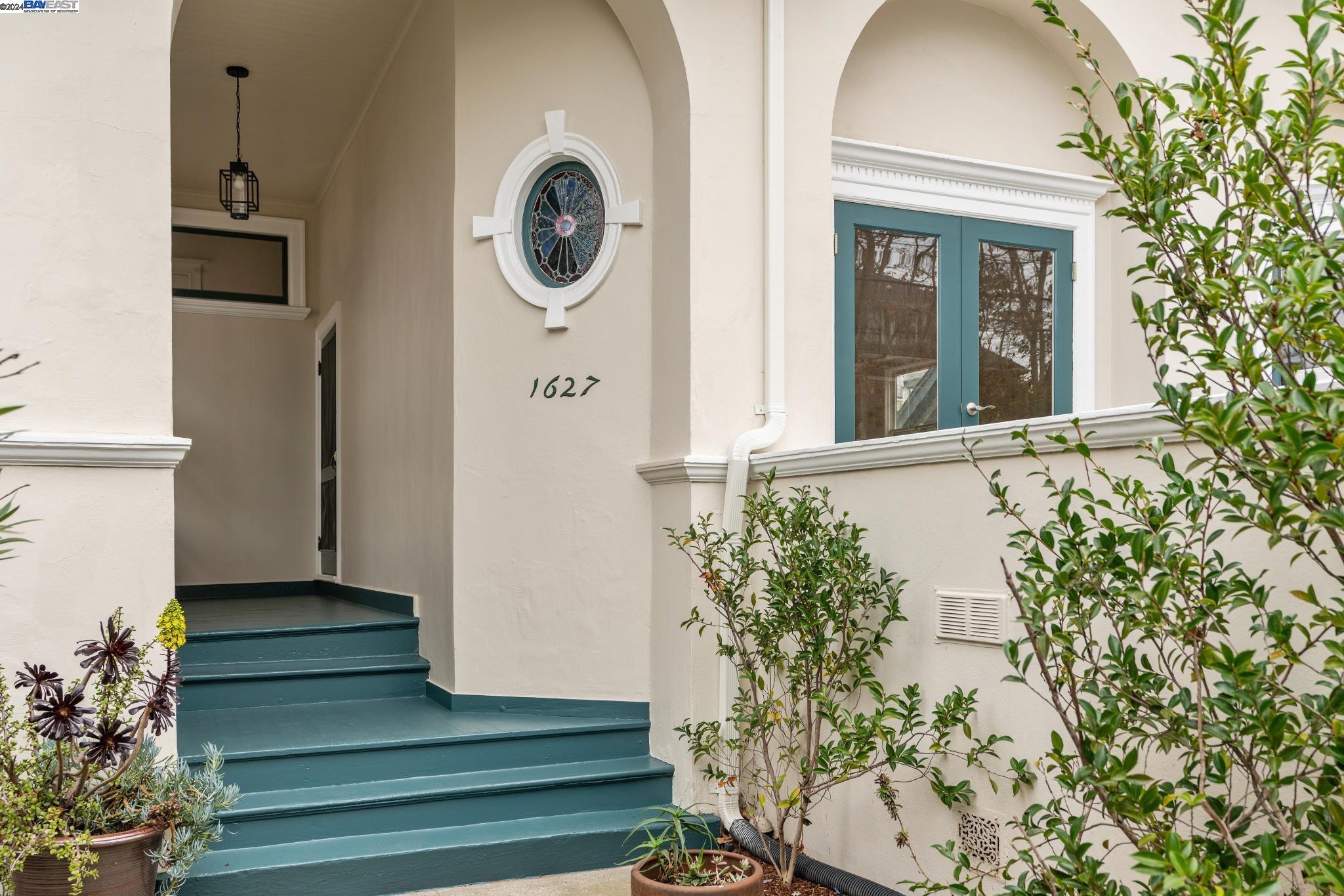 Detail Gallery Image 3 of 54 For 1627 San Jose Ave, Alameda,  CA 94501 - 4 Beds | 2/2 Baths