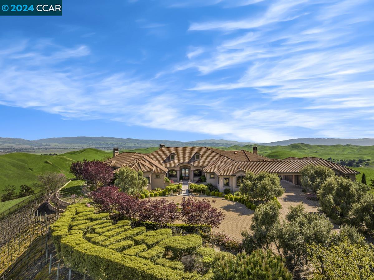 Detail Gallery Image 59 of 60 For 2020 Victorine Rd, Danville,  CA 94551 - 5 Beds | 5/2 Baths