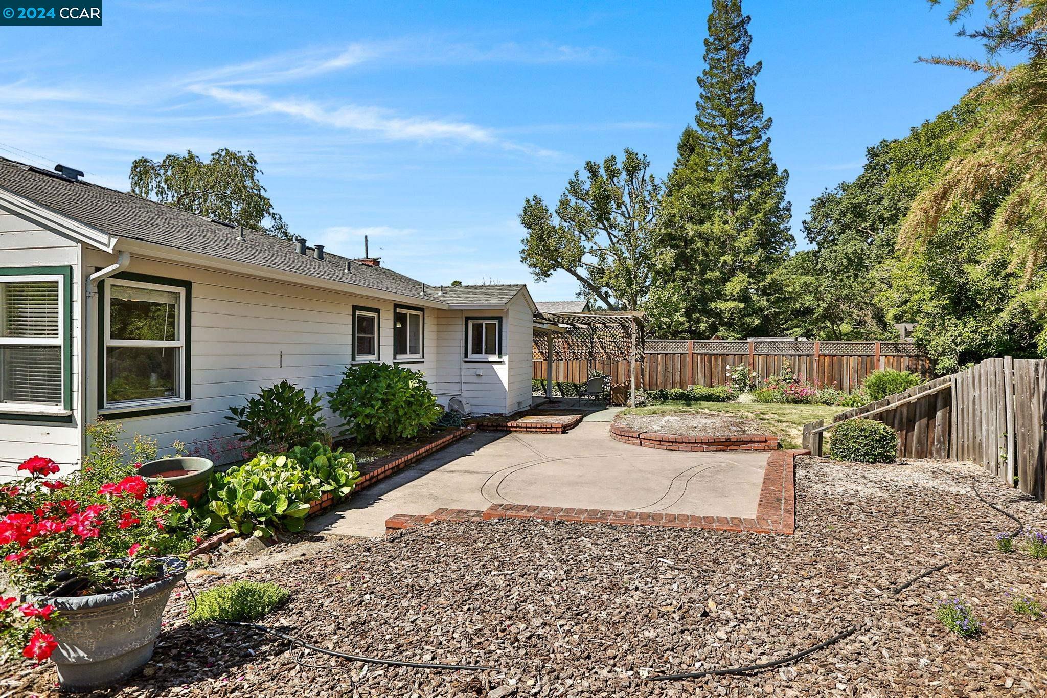 Detail Gallery Image 22 of 31 For 1232 Lindell Dr, Walnut Creek,  CA 94596 - 3 Beds | 1 Baths