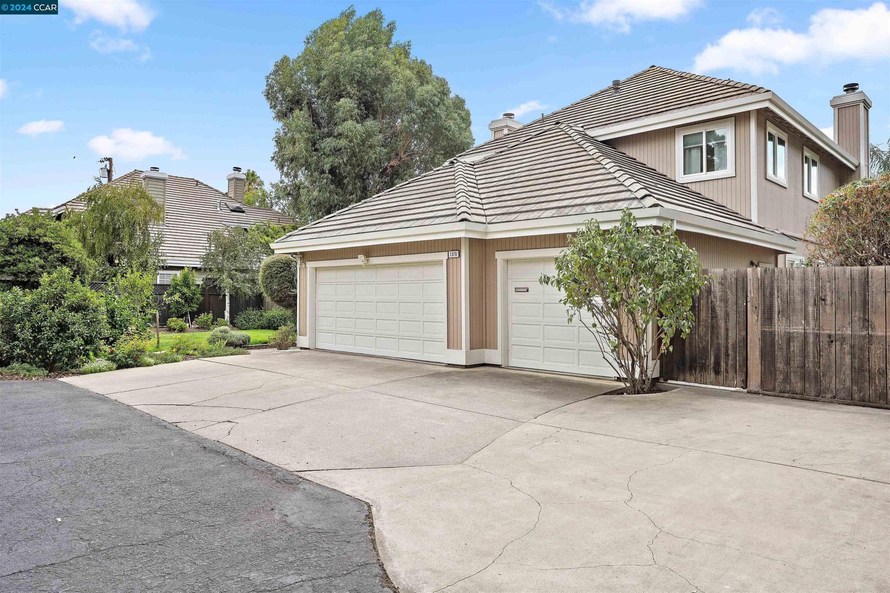 1370 Babel Ln  