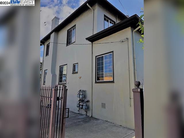Detail Gallery Image 2 of 4 For 1362 104th Ave, Oakland,  CA 94603 - – Beds | – Baths