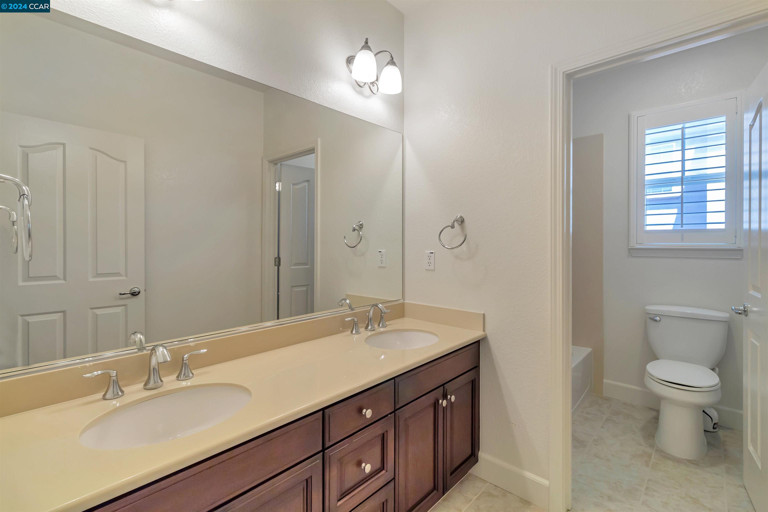 Detail Gallery Image 21 of 32 For 3753 Edgecomb Ct, Dublin,  CA 94568 - 5 Beds | 3/1 Baths
