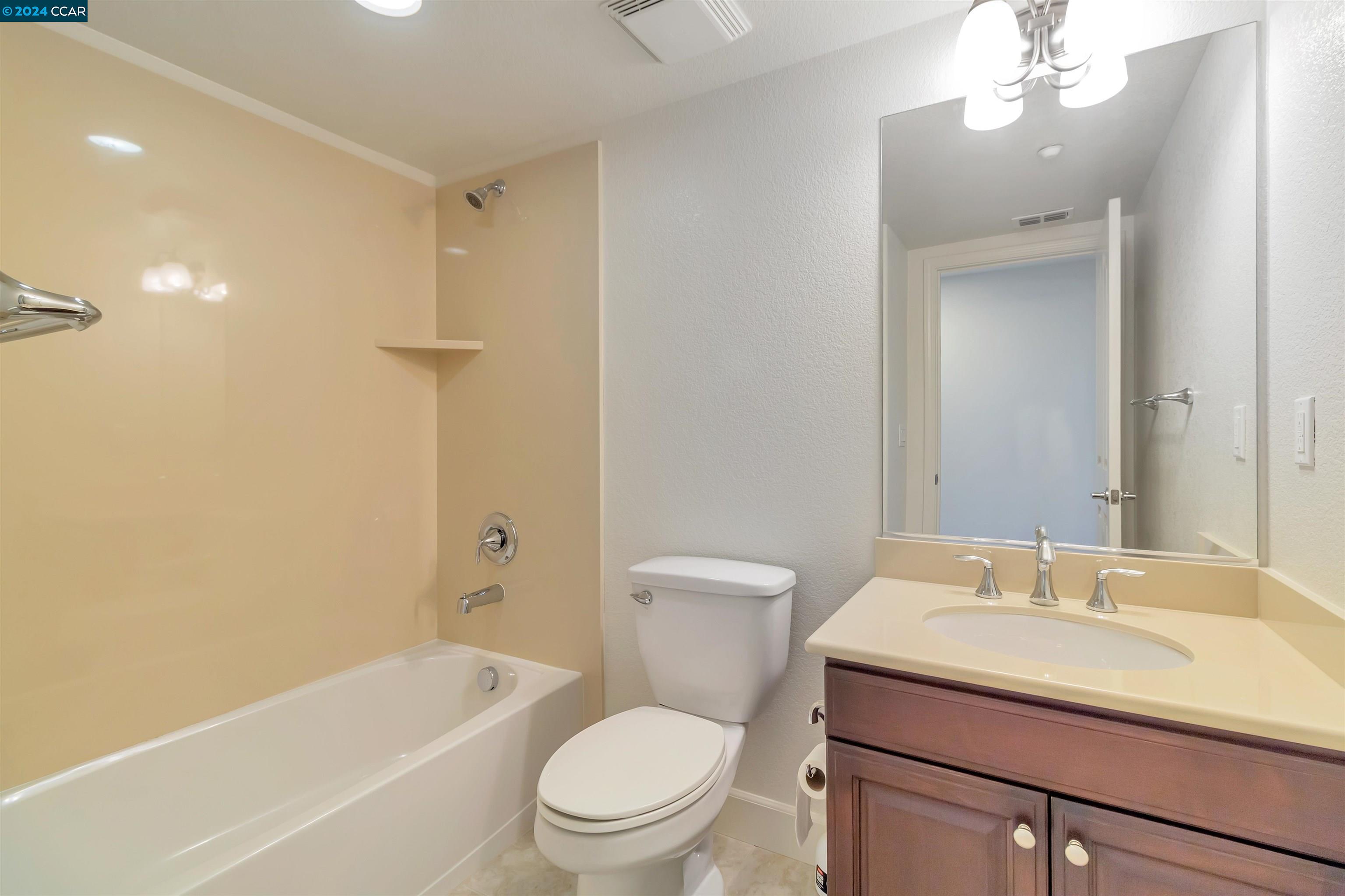 Detail Gallery Image 27 of 32 For 3753 Edgecomb Ct, Dublin,  CA 94568 - 5 Beds | 3/1 Baths