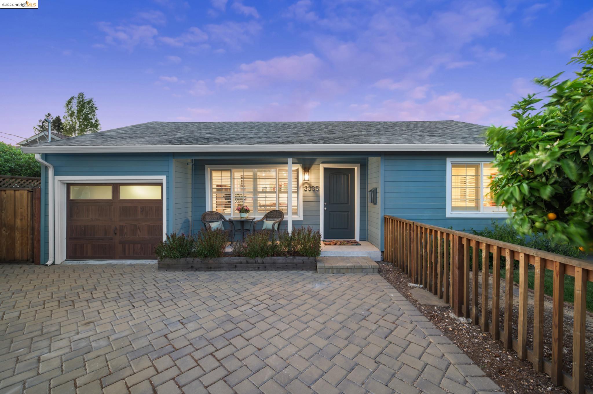 Detail Gallery Image 1 of 45 For 3335 Page St, Redwood City,  CA 94063 - 3 Beds | 2 Baths