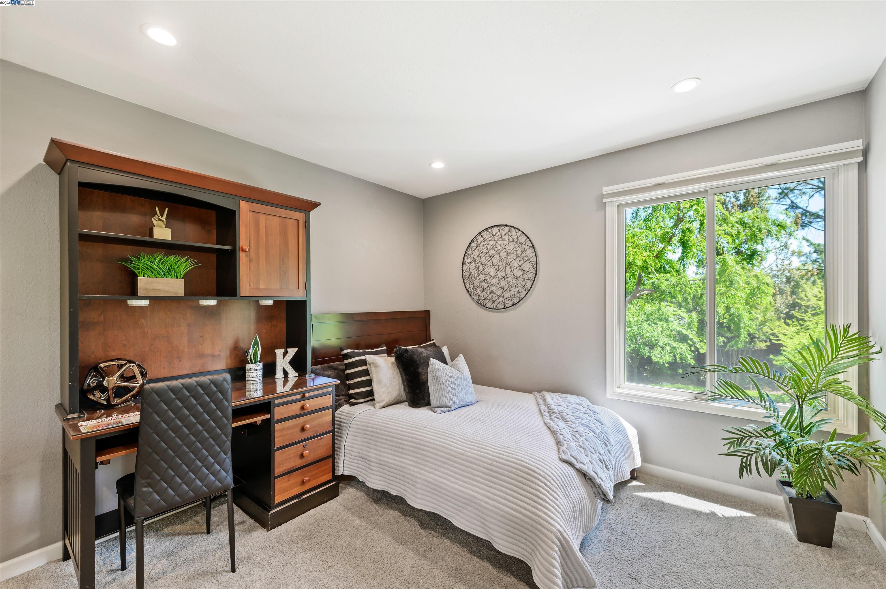 Detail Gallery Image 27 of 53 For 1024 Riesling Dr, Pleasanton,  CA 94566 - 4 Beds | 2/1 Baths