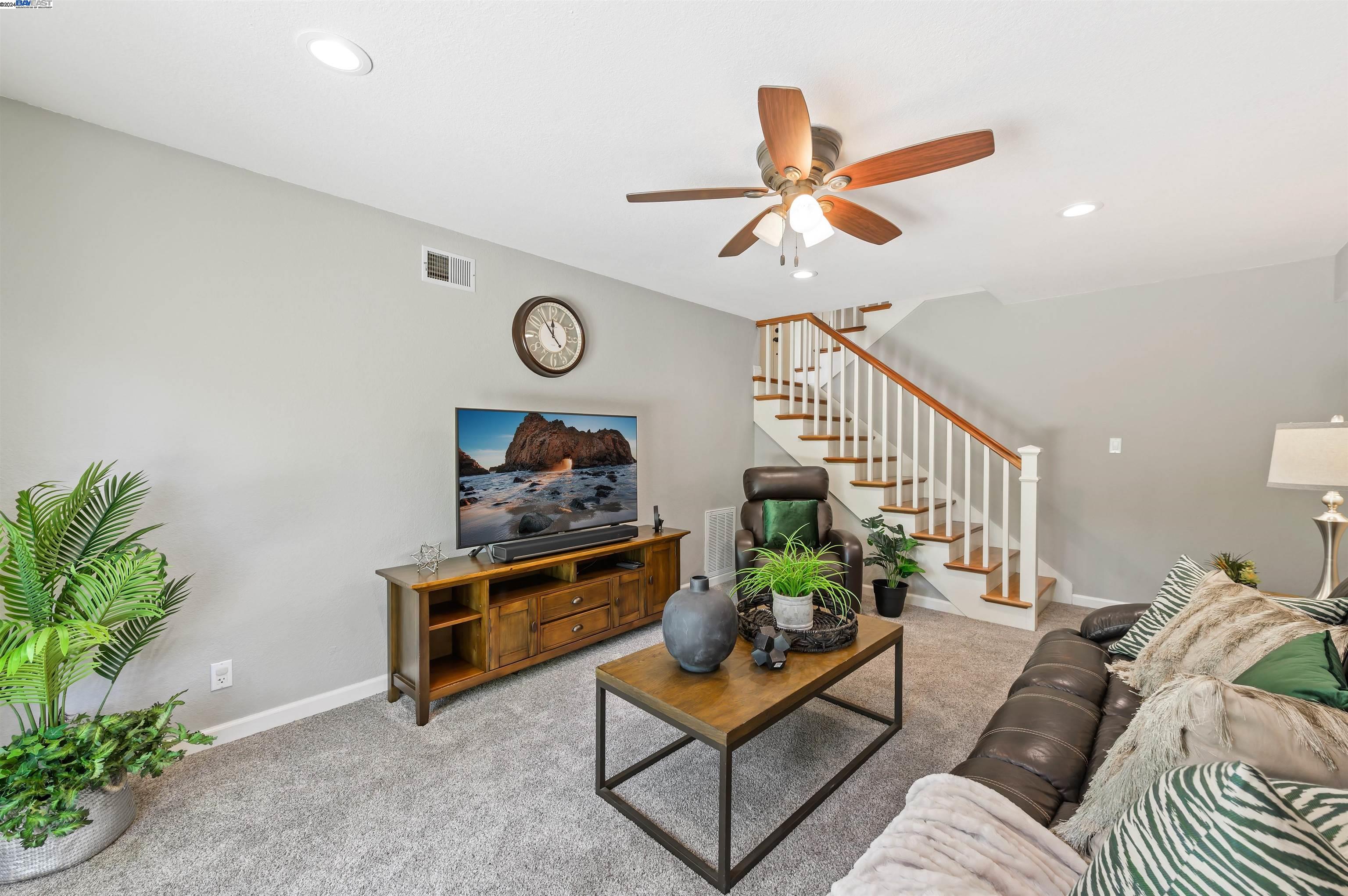 Detail Gallery Image 31 of 53 For 1024 Riesling Dr, Pleasanton,  CA 94566 - 4 Beds | 2/1 Baths