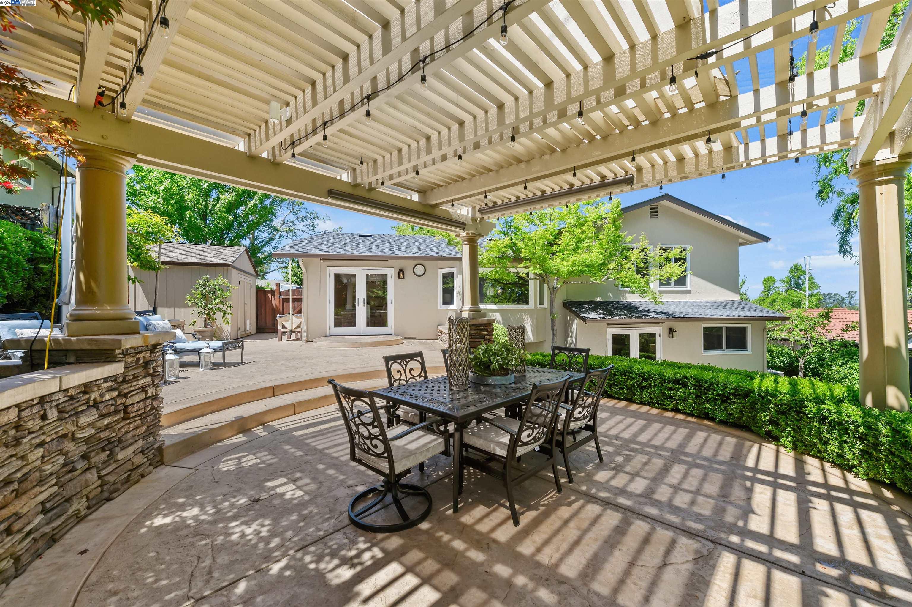 Detail Gallery Image 41 of 53 For 1024 Riesling Dr, Pleasanton,  CA 94566 - 4 Beds | 2/1 Baths