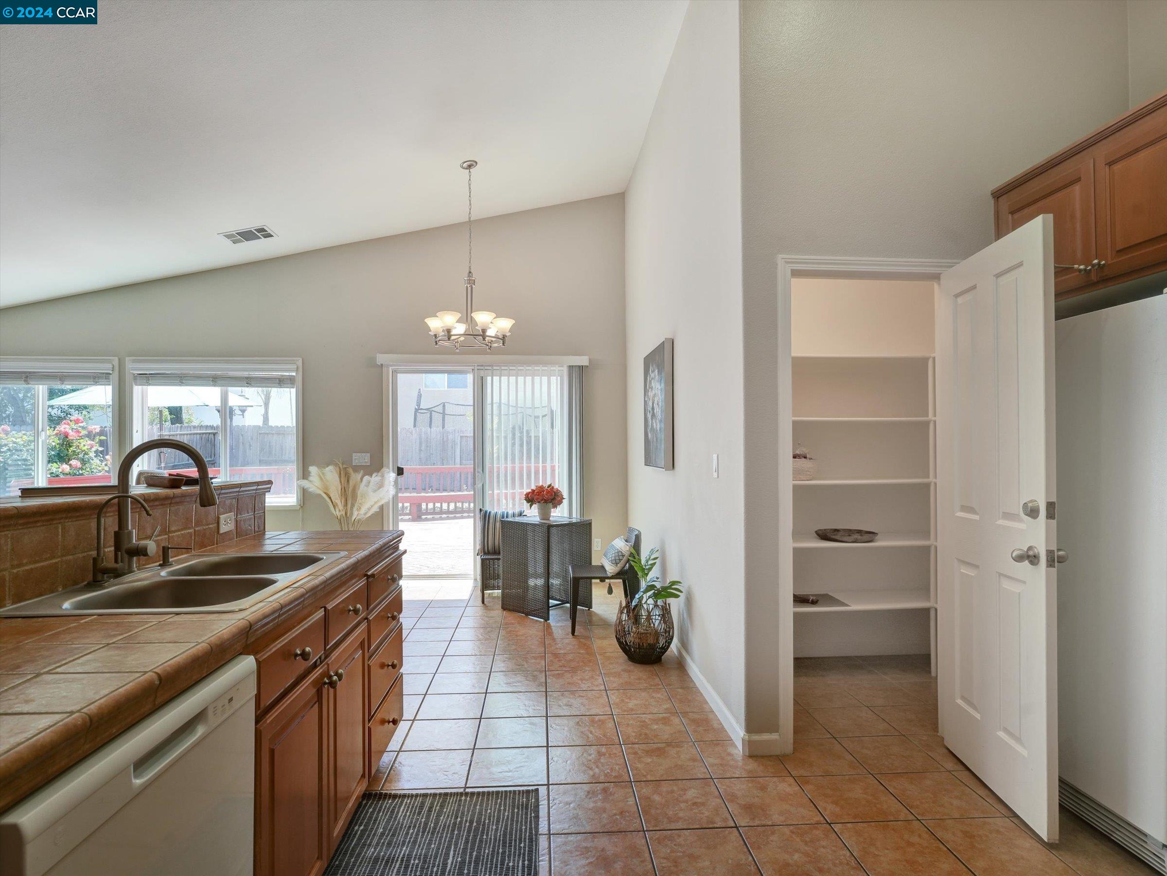 Detail Gallery Image 15 of 60 For 1721 Wilde Dr, Discovery Bay,  CA 94505 - 4 Beds | 2 Baths