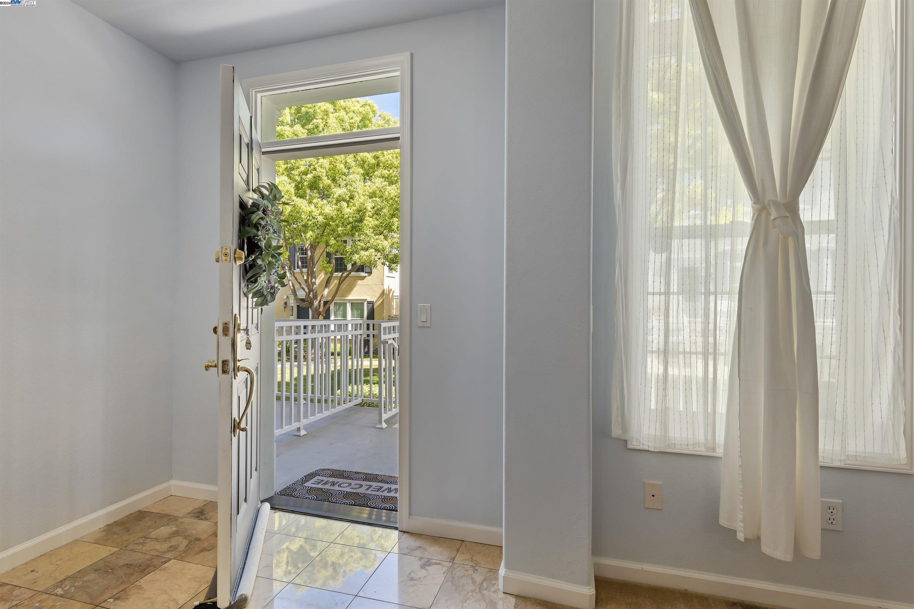 Detail Gallery Image 3 of 36 For 3626 Whitworth Drive, Dublin,  CA 94568 - 3 Beds | 2/1 Baths