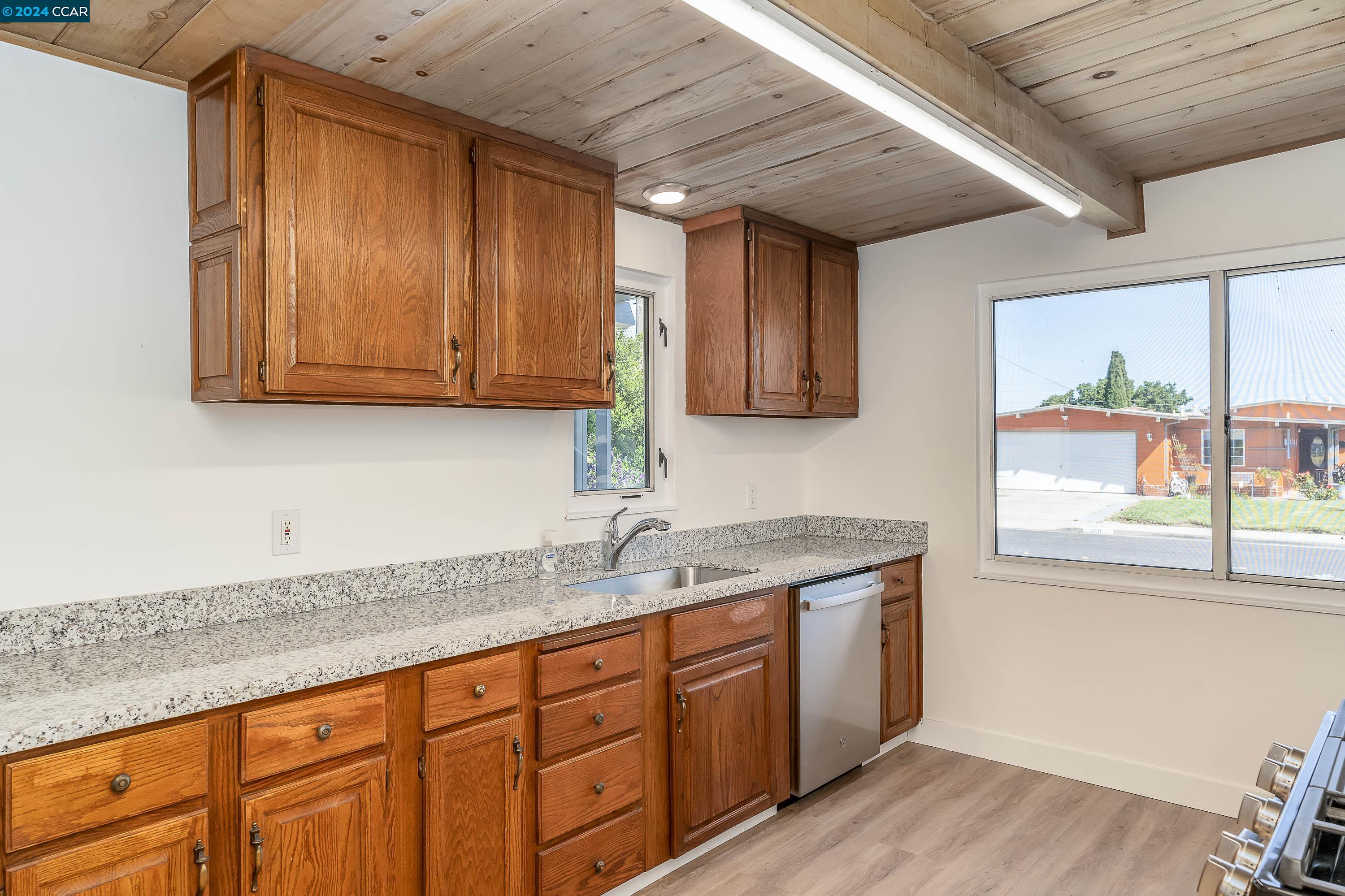 Detail Gallery Image 9 of 55 For 1129 Marlesta Rd, Pinole,  CA 94564 - 4 Beds | 2 Baths