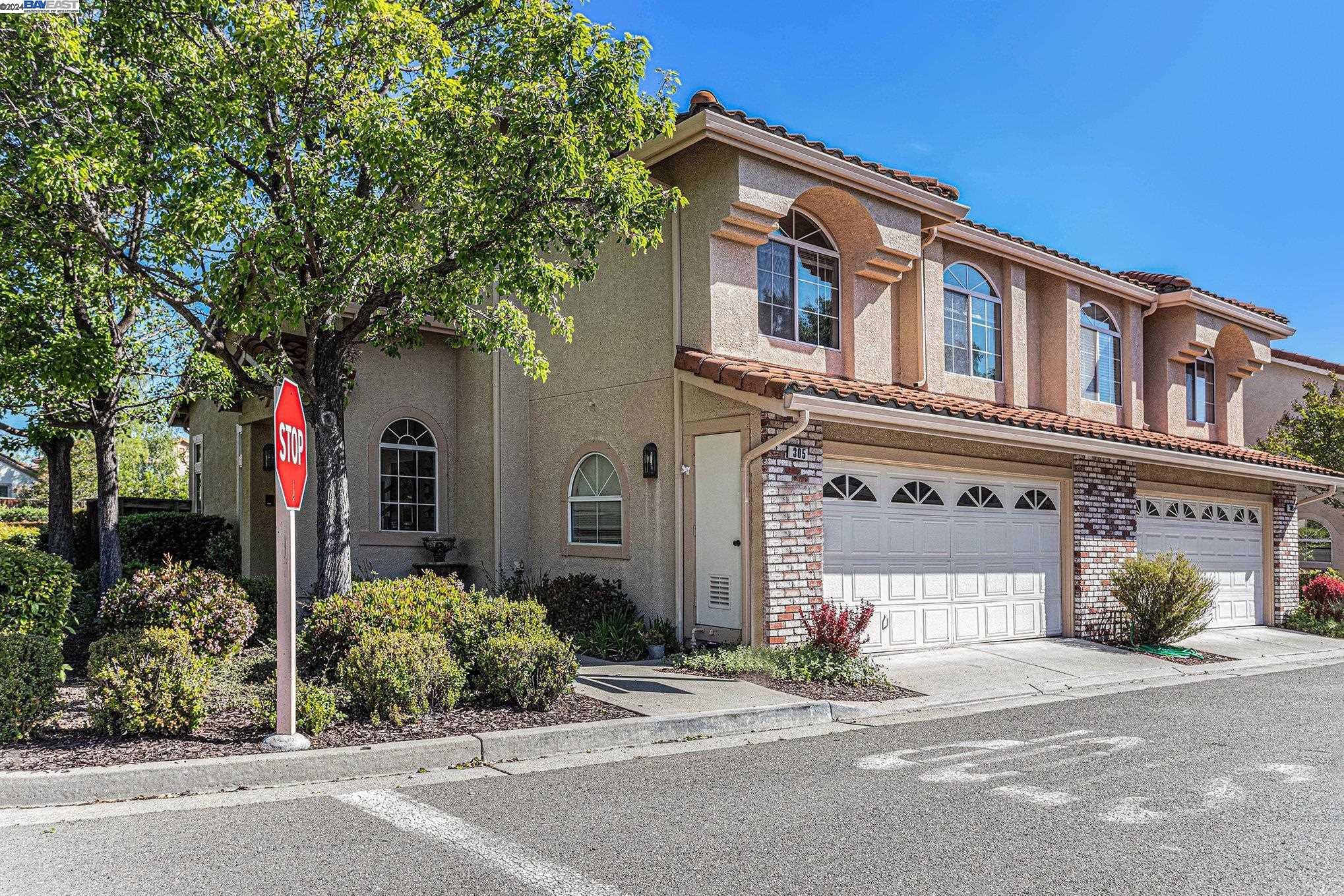 Detail Gallery Image 1 of 29 For 305 Bellflower Dr, San Ramon,  CA 94582 - 3 Beds | 2/1 Baths