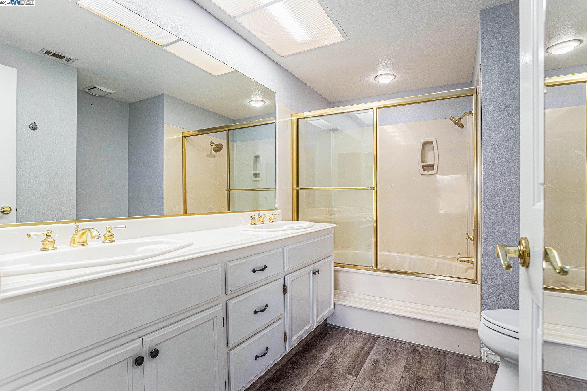 Detail Gallery Image 17 of 29 For 305 Bellflower Dr, San Ramon,  CA 94582 - 3 Beds | 2/1 Baths