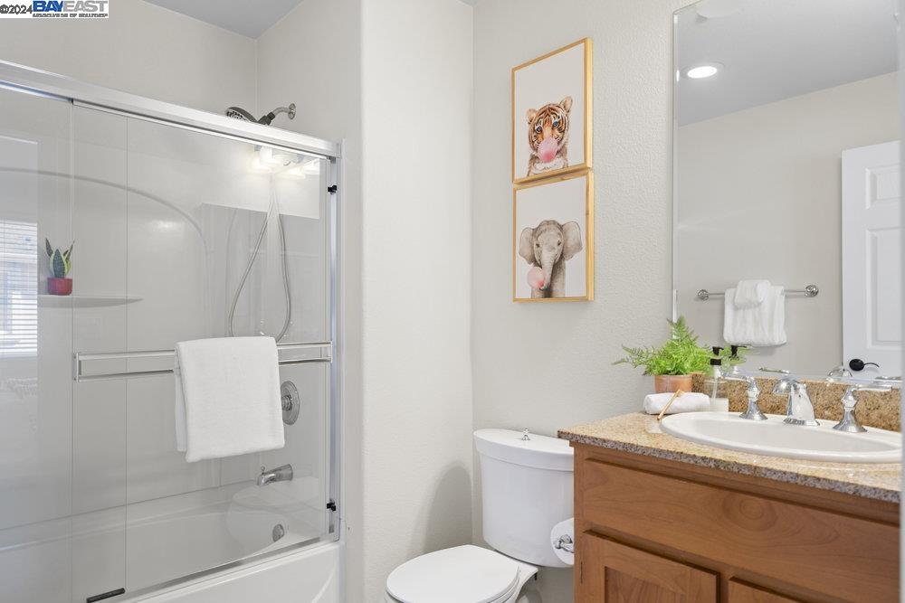 Detail Gallery Image 14 of 25 For 274 Wood St #502,  Livermore,  CA 94550 - 2 Beds | 2/1 Baths
