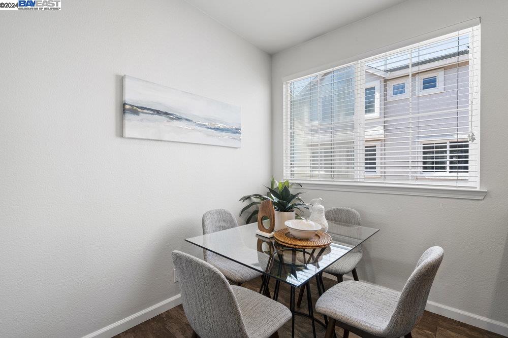 Detail Gallery Image 8 of 25 For 274 Wood St #502,  Livermore,  CA 94550 - 2 Beds | 2/1 Baths