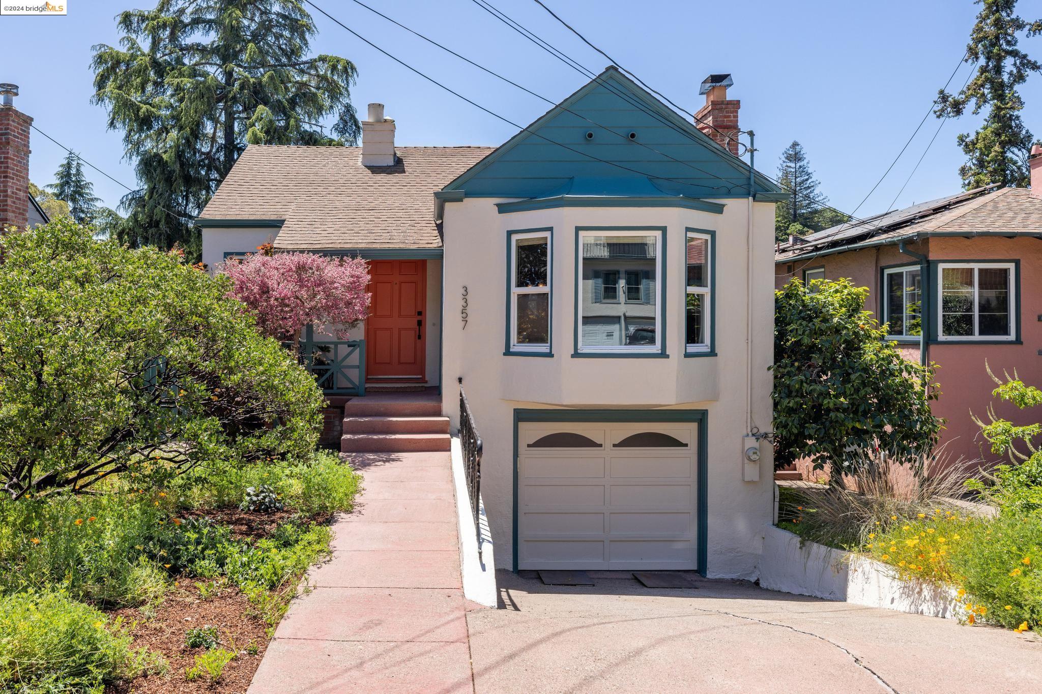 Detail Gallery Image 1 of 37 For 3357 Guido St, Oakland,  CA 94602 - 3 Beds | 2 Baths