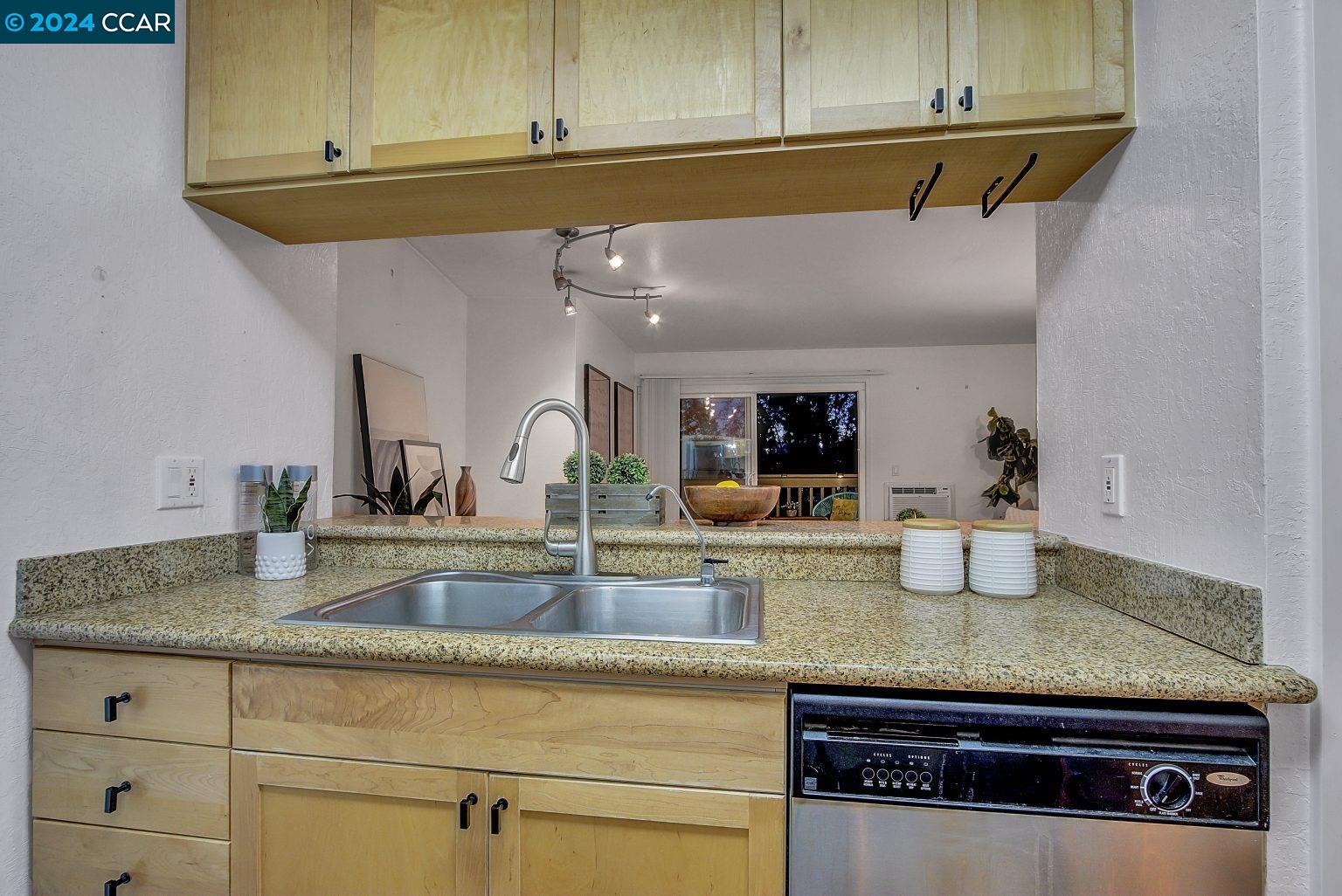 Detail Gallery Image 12 of 46 For 1087 Murrieta Blvd #349,  Livermore,  CA 94550 - 1 Beds | 1 Baths