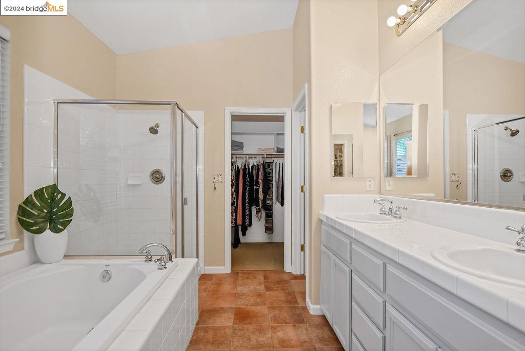 Detail Gallery Image 26 of 46 For 930 Mericrest St, Brentwood,  CA 94513 - 4 Beds | 2/1 Baths