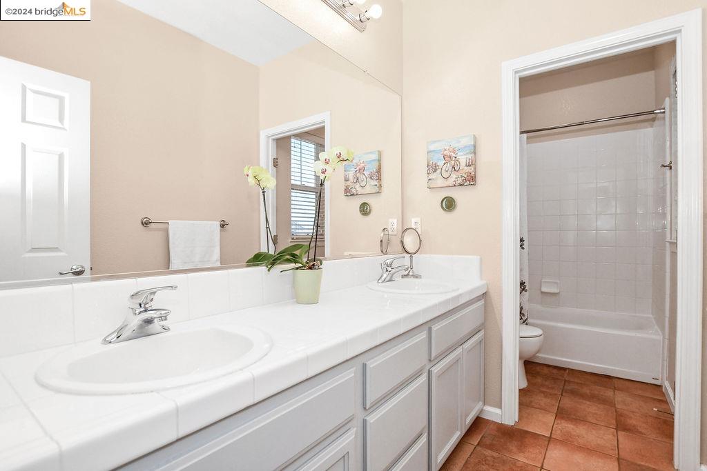 Detail Gallery Image 27 of 46 For 930 Mericrest St, Brentwood,  CA 94513 - 4 Beds | 2/1 Baths