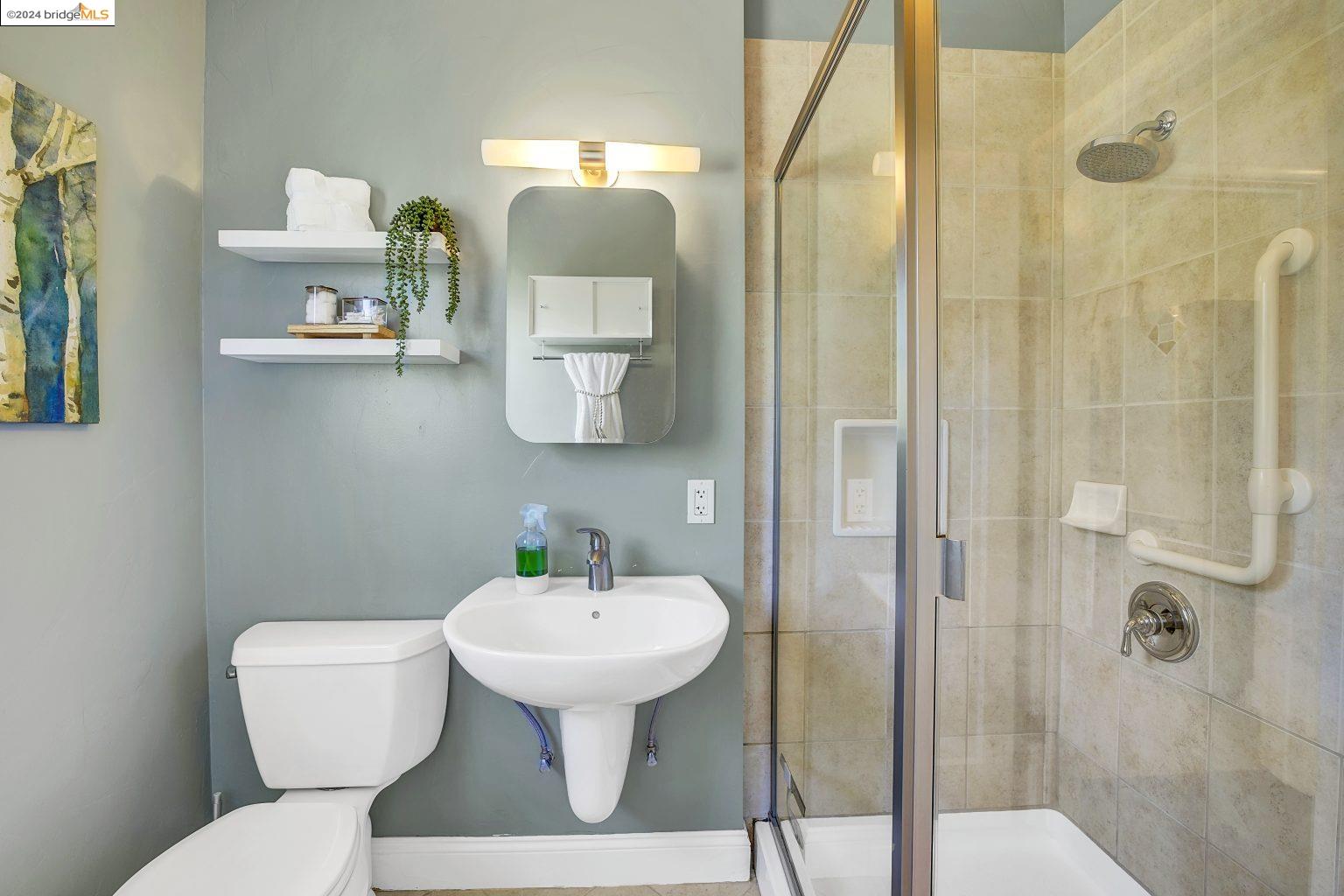 Detail Gallery Image 20 of 38 For 3016 Revere Ave, Oakland,  CA 94605 - 2 Beds | 1 Baths