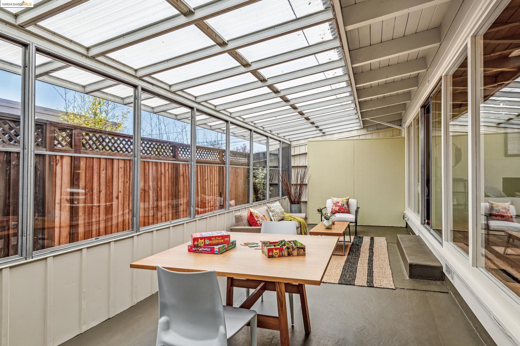 Detail Gallery Image 31 of 44 For 1218 Lawrence St, El Cerrito,  CA 94530 - 3 Beds | 2 Baths