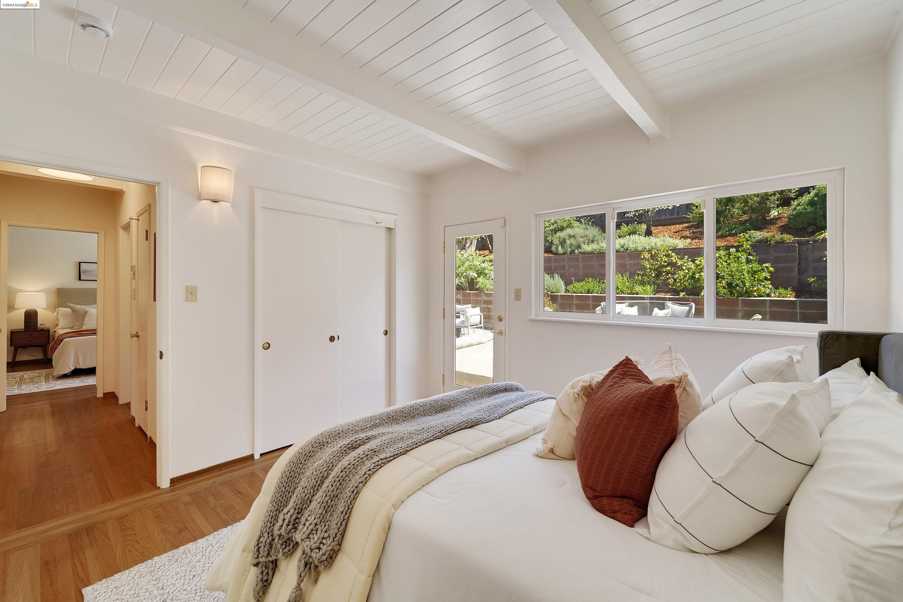 Detail Gallery Image 25 of 48 For 251 Stanford Ave, Kensington,  CA 94708-1103 - 3 Beds | 2/1 Baths