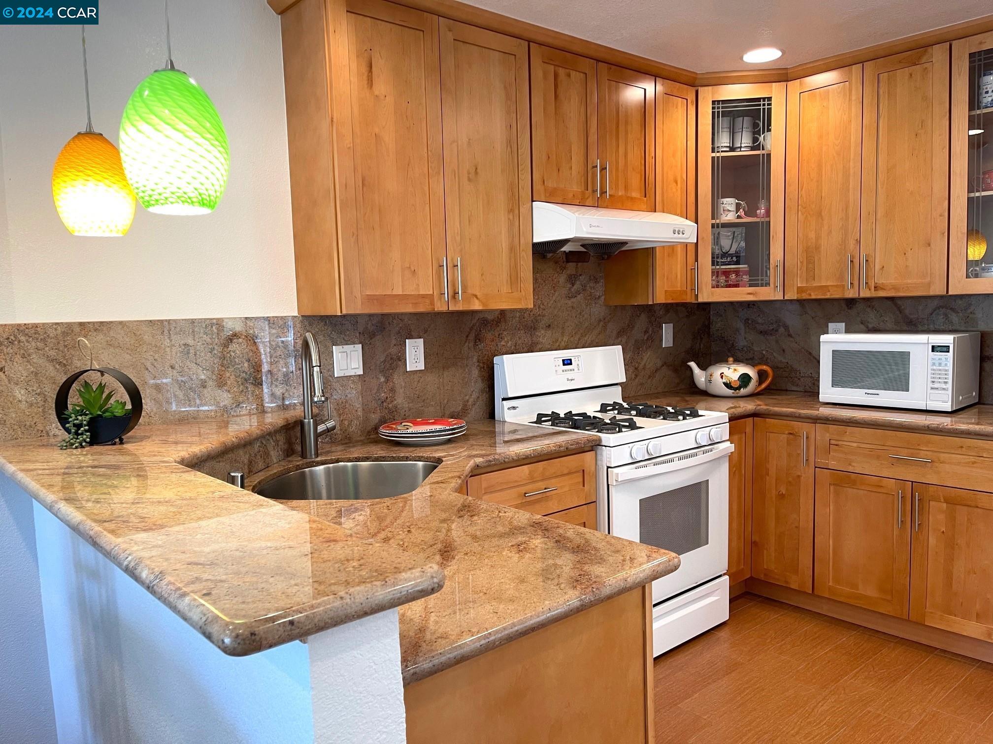 Photo #6: 41058933 Listing 