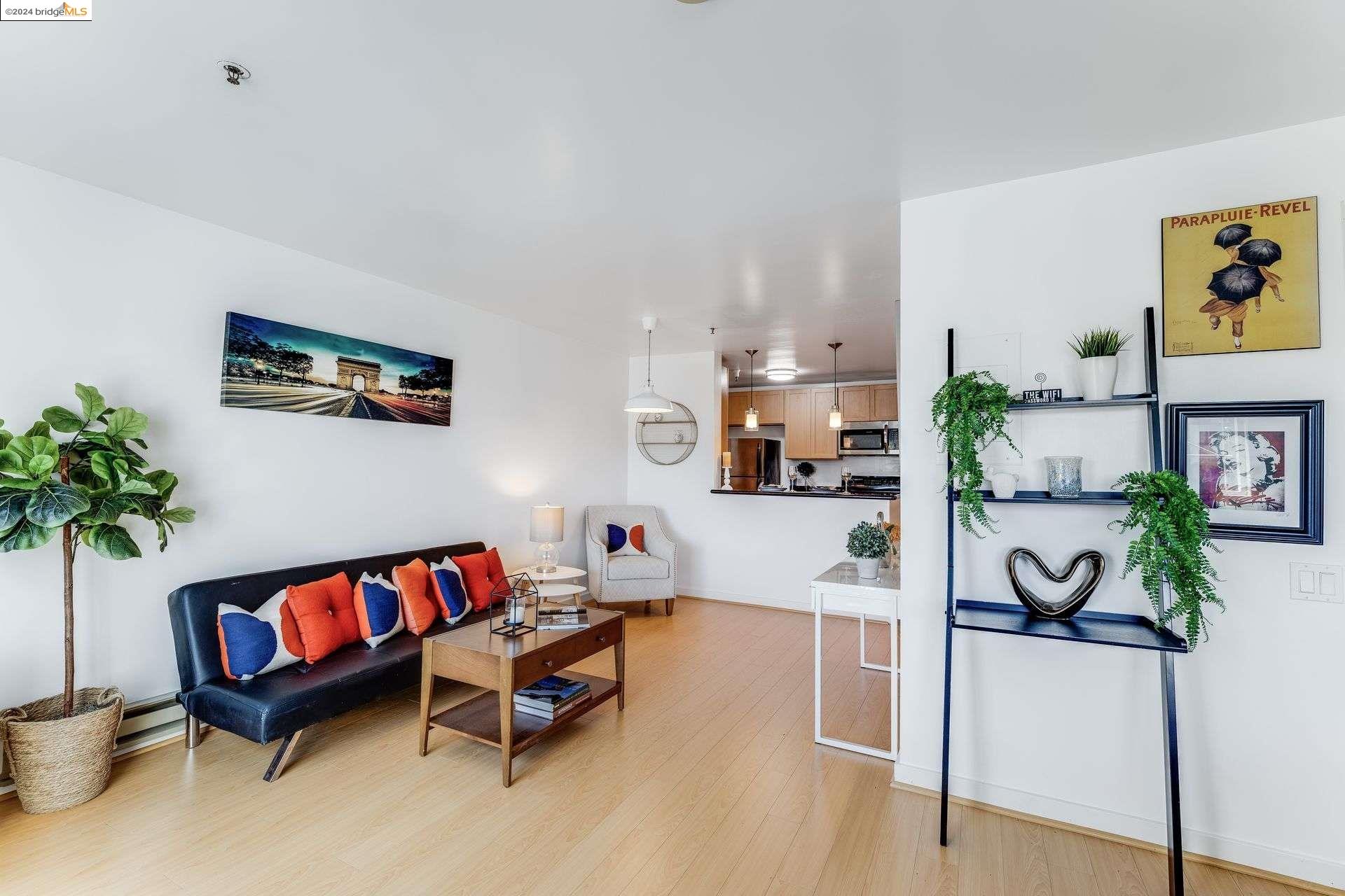 Detail Gallery Image 12 of 36 For 6400 Christie Ave #5413,  Emeryville,  CA 94608 - 0 Beds | 1 Baths