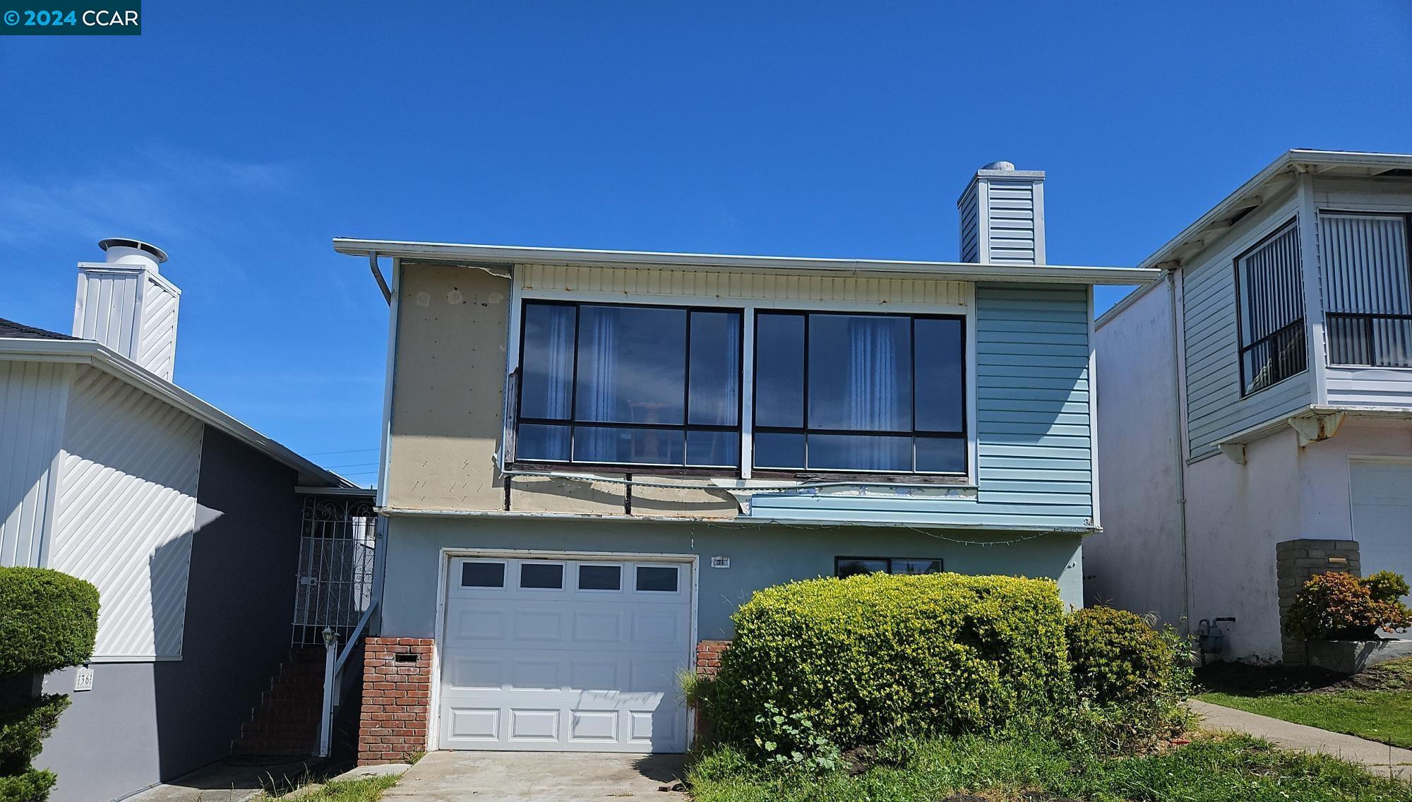 Detail Gallery Image 1 of 34 For 34 Longview Dr, Daly City,  CA 94015 - 4 Beds | 2 Baths