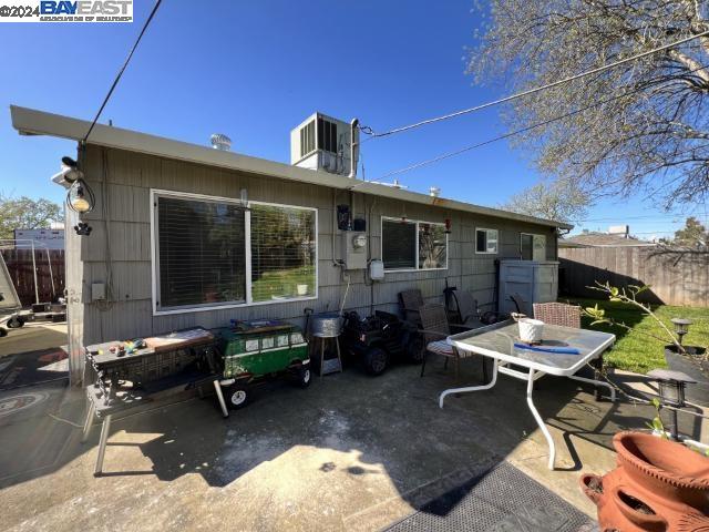 Detail Gallery Image 16 of 31 For 4219 Frizell Ave, Sacramento,  CA 95842 - 3 Beds | 1 Baths