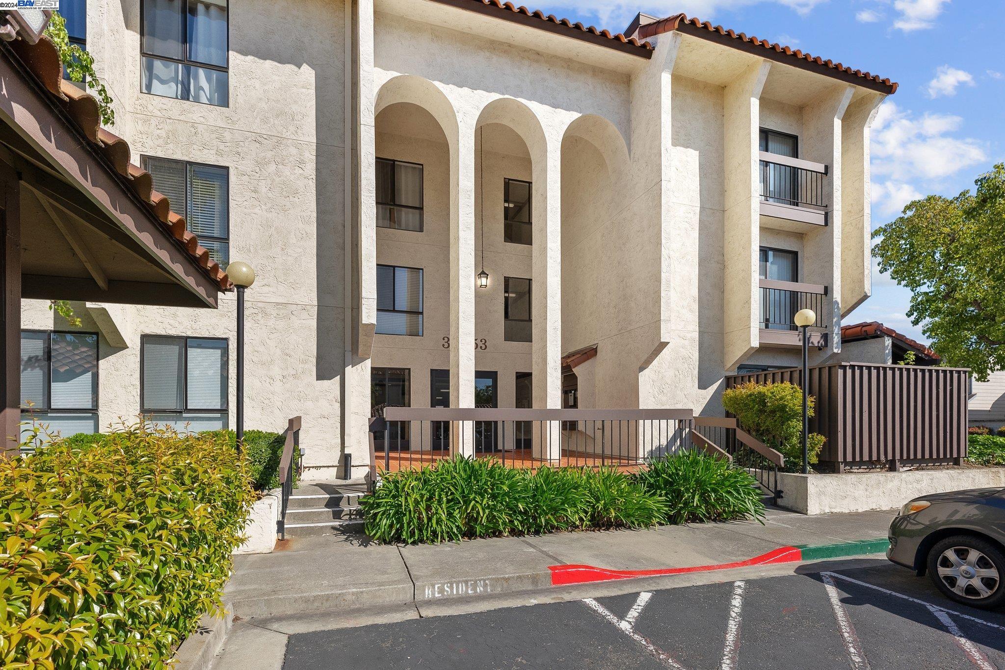 Detail Gallery Image 1 of 1 For 39953 Cedar Blvd #219,  Newark,  CA 94560 - 2 Beds | 2 Baths