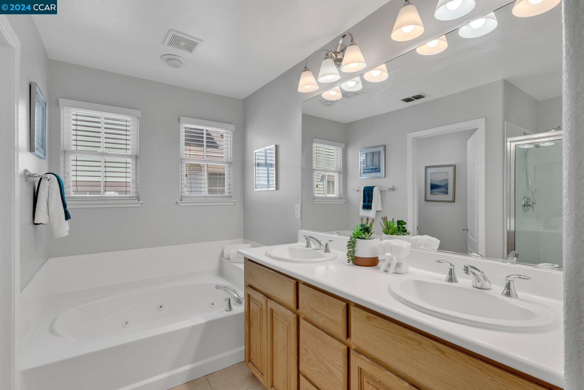 Detail Gallery Image 21 of 44 For 1075 Baywood Ln, Hercules,  CA 94547 - 3 Beds | 2/1 Baths