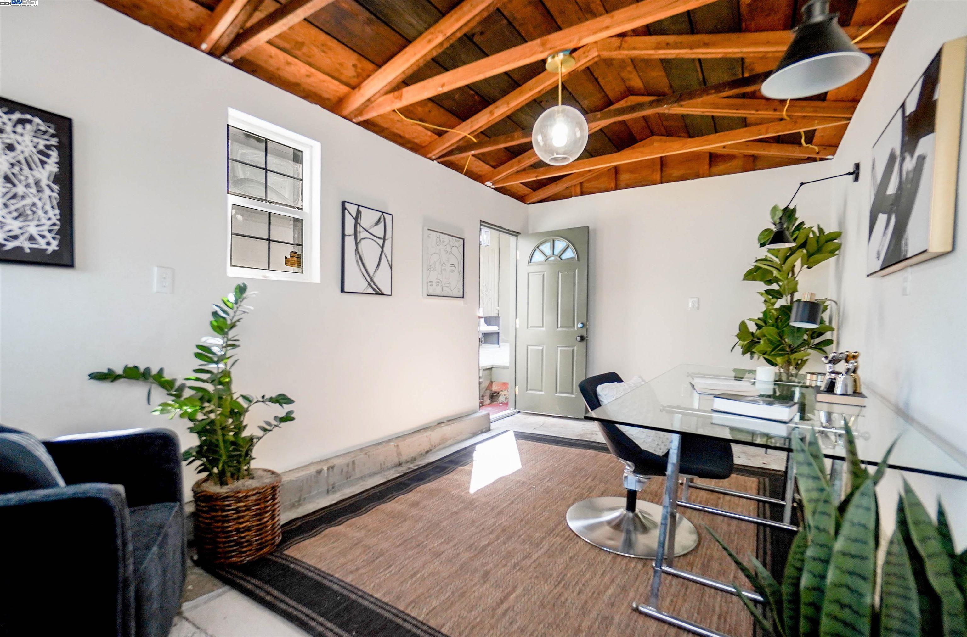 Detail Gallery Image 33 of 44 For 1413 Neilson St, Berkeley,  CA 94702 - 3 Beds | 2 Baths