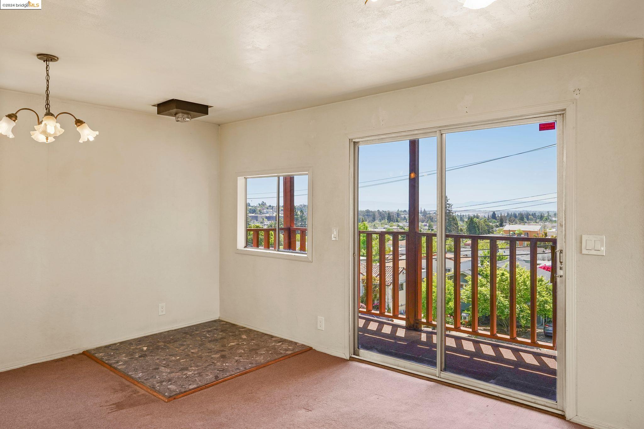 Detail Gallery Image 34 of 38 For 3720 Wisconsin St, Oakland,  CA 94619 - 2 Beds | 2 Baths