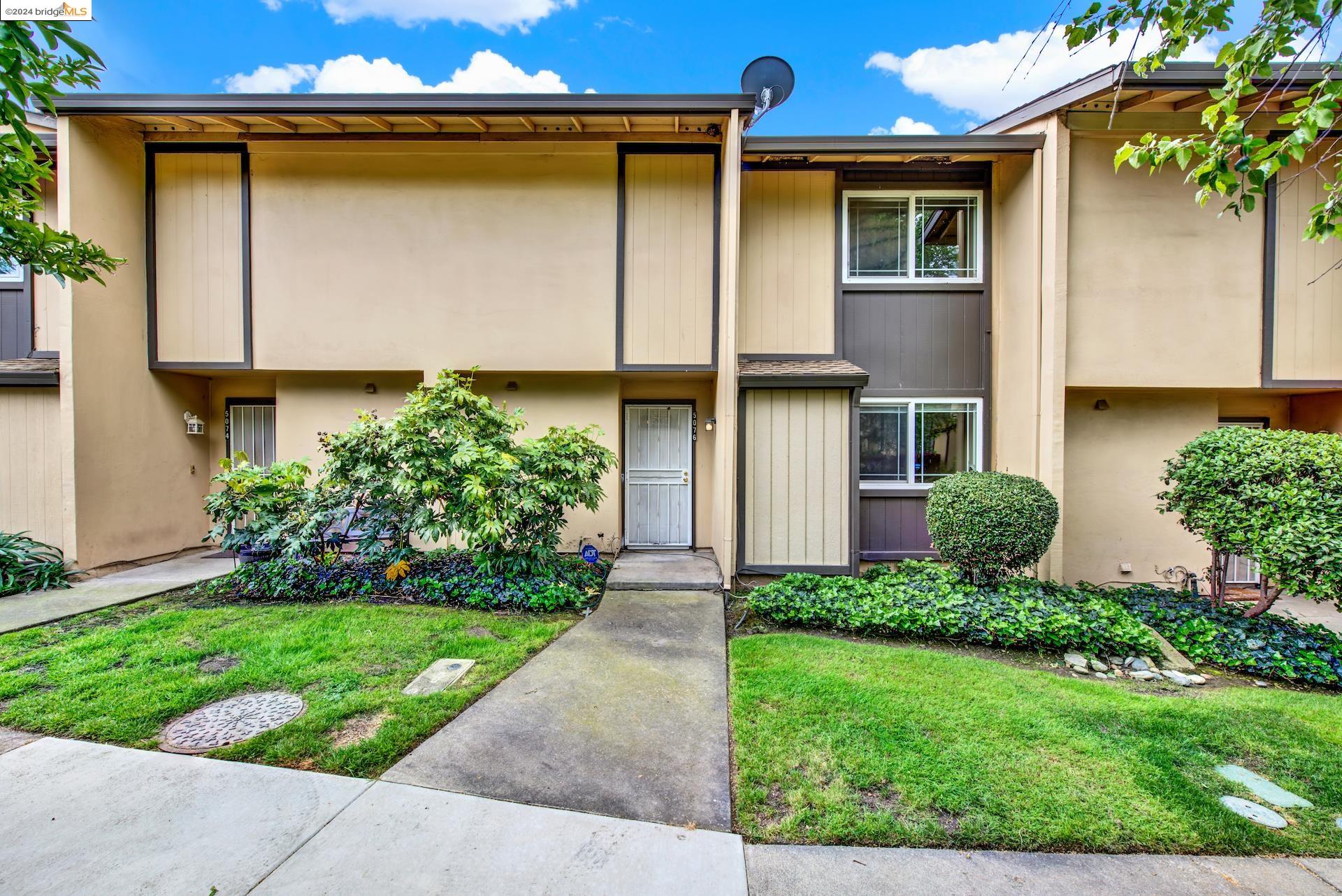 Detail Gallery Image 1 of 1 For 5076 Greenberry Dr, Sacramento,  CA 95841 - 4 Beds | 2 Baths