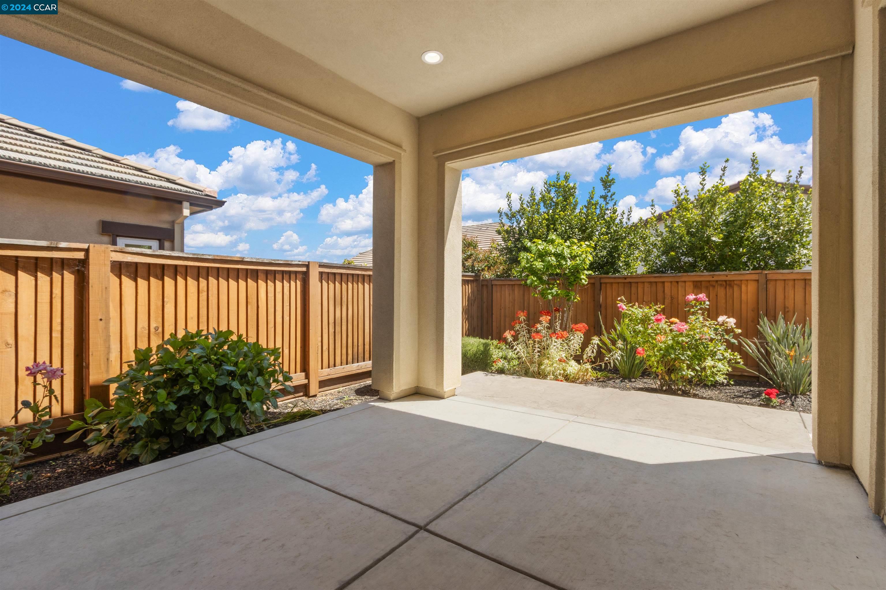 Detail Gallery Image 31 of 55 For 2002 Tempranillo Ln, Brentwood,  CA 94513 - 2 Beds | 2 Baths