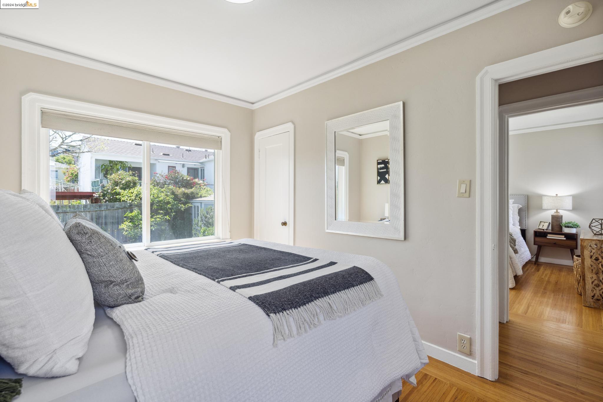 Detail Gallery Image 29 of 44 For 904 Jackson St, Albany,  CA 94706 - 2 Beds | 2 Baths