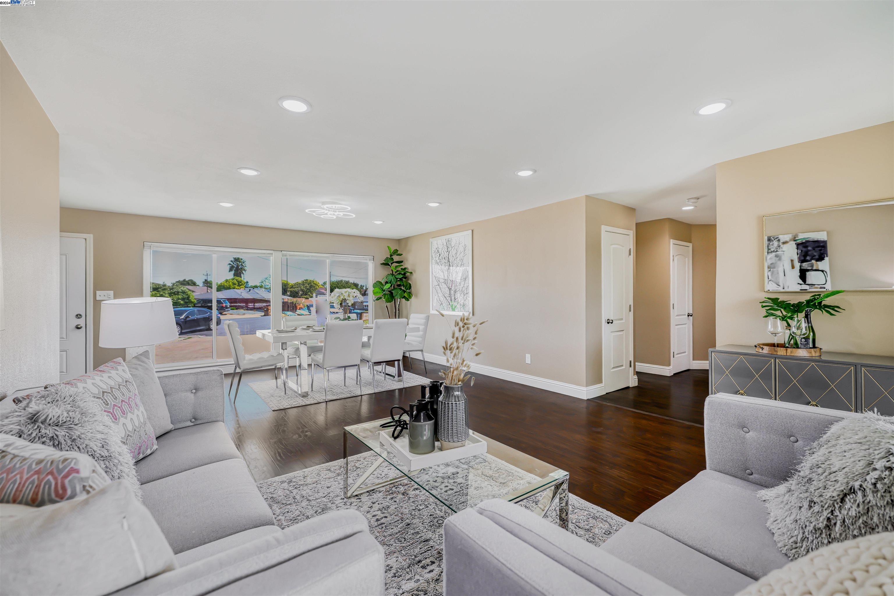 Detail Gallery Image 9 of 54 For 4 Stillwell Cir, Antioch,  CA 94509 - 4 Beds | 2/1 Baths