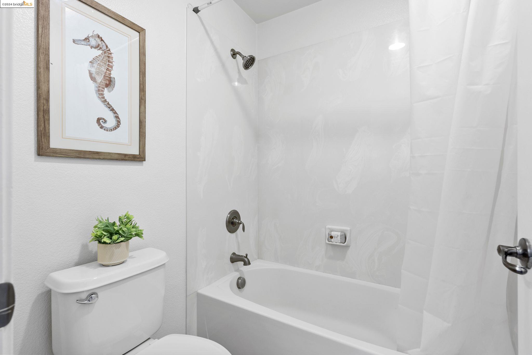 Detail Gallery Image 26 of 37 For 28545 Anchorage Lane, Hayward,  CA 94545 - 3 Beds | 2/1 Baths