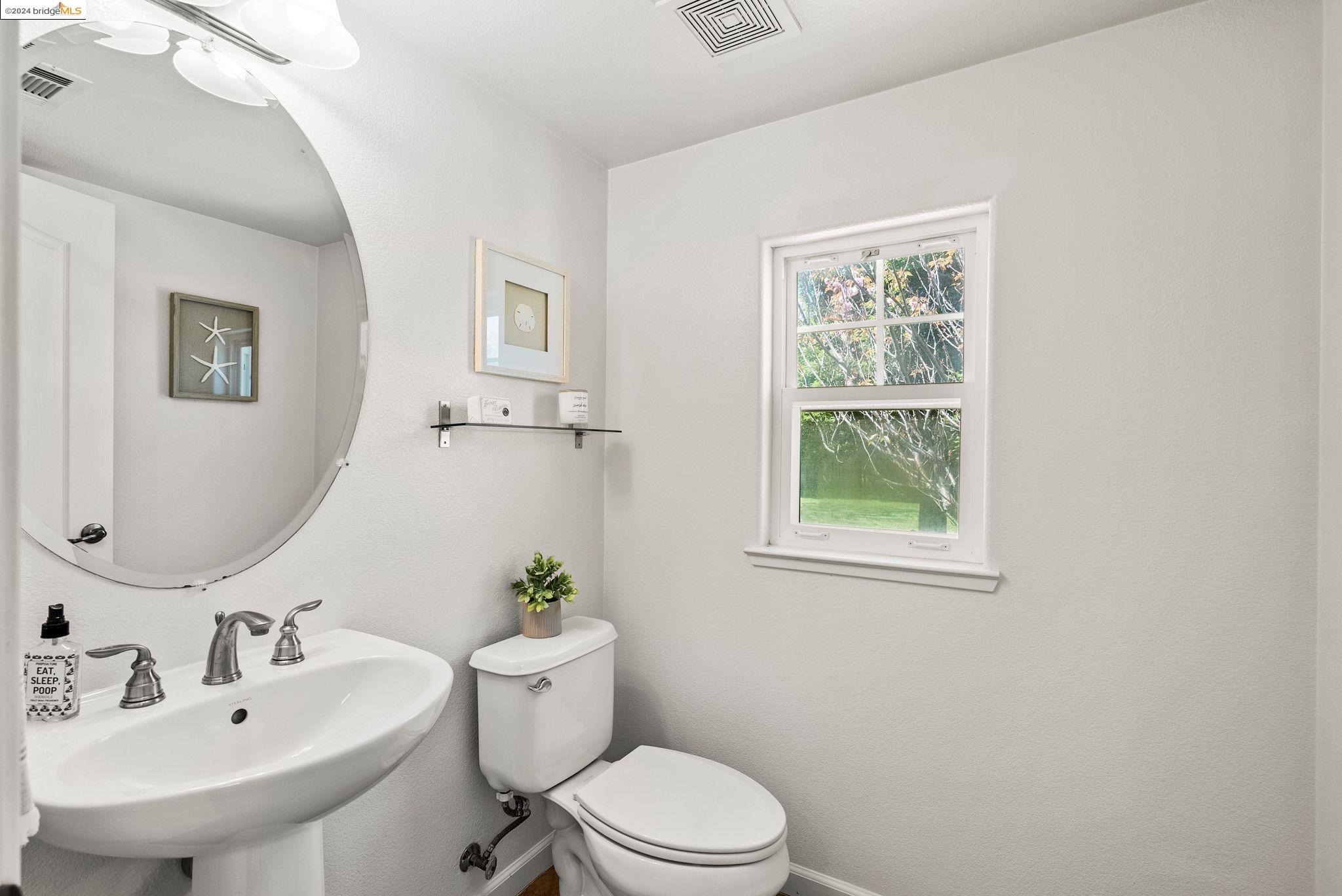 Detail Gallery Image 27 of 37 For 28545 Anchorage Lane, Hayward,  CA 94545 - 3 Beds | 2/1 Baths