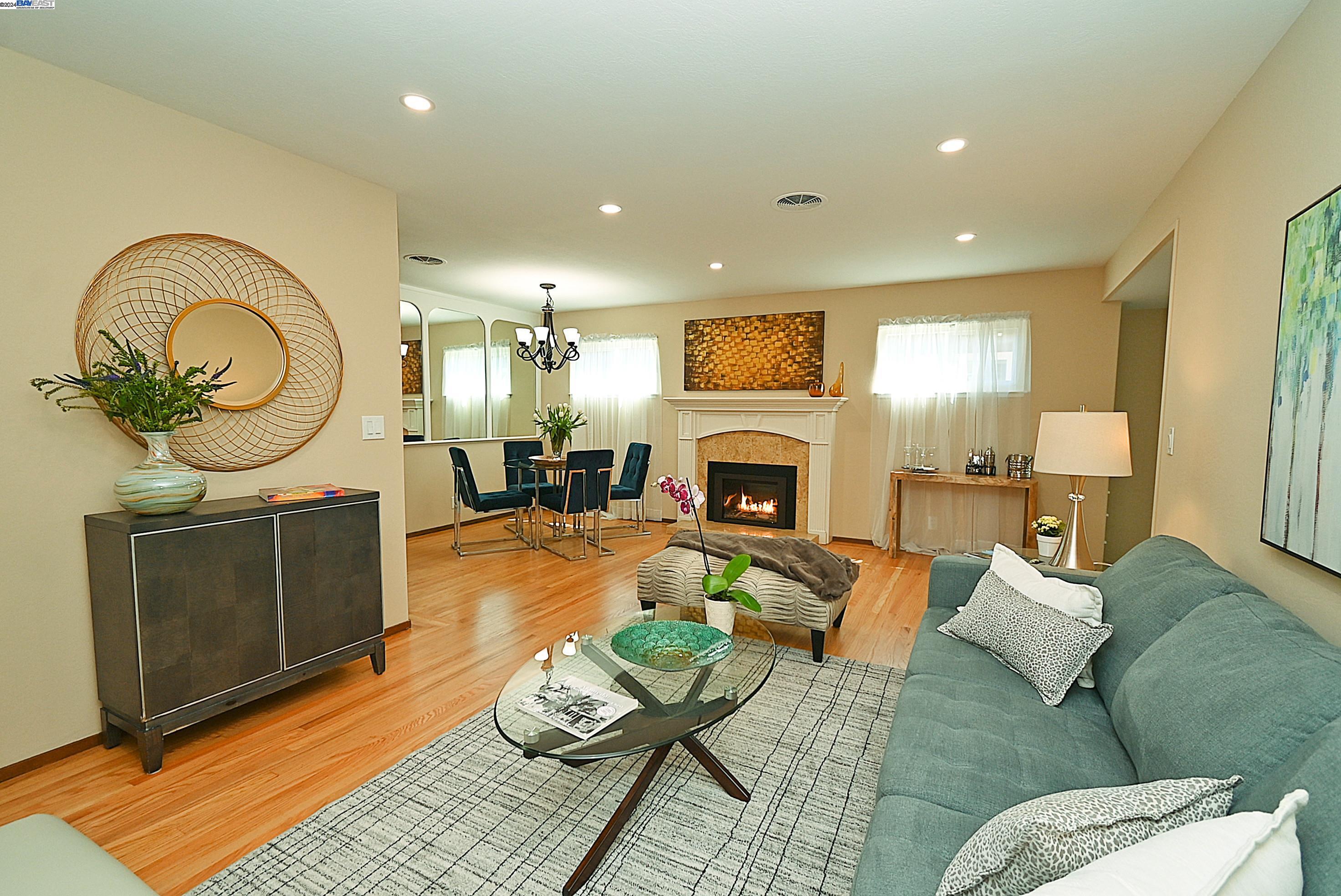 Detail Gallery Image 10 of 31 For 118 Dahlia Dr., Alameda,  CA 94502 - 3 Beds | 2 Baths