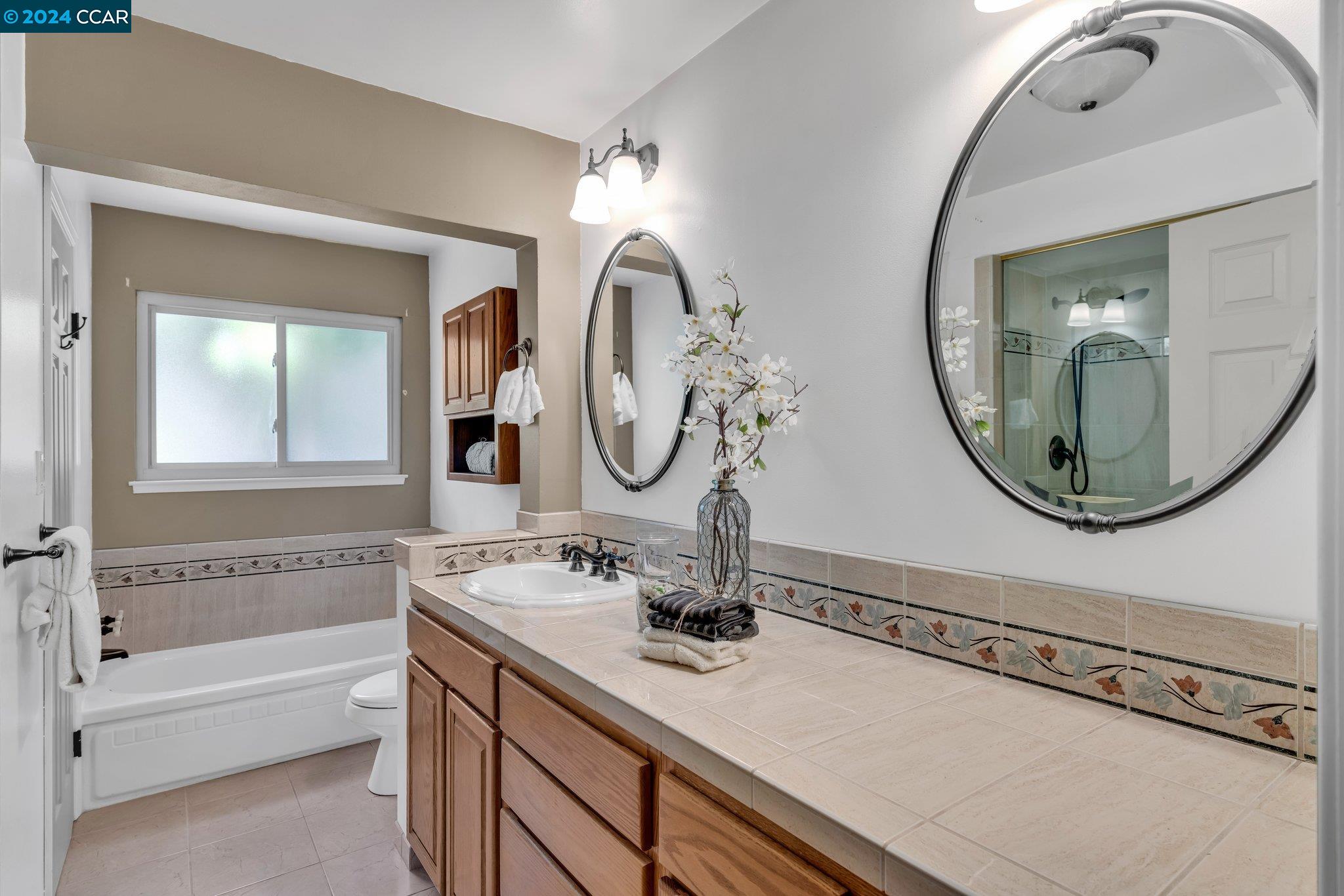 Detail Gallery Image 13 of 38 For 733 Palmer Rd, Walnut Creek,  CA 94596 - 4 Beds | 2/1 Baths