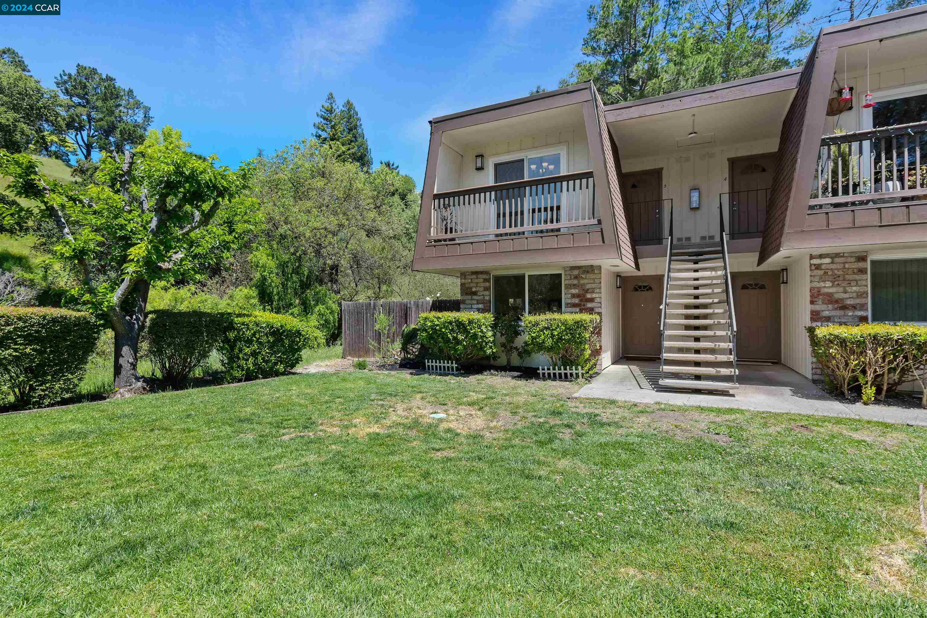 Detail Gallery Image 1 of 1 For 146 Ascot Ct #1,  Moraga,  CA 94556 - 2 Beds | 2 Baths