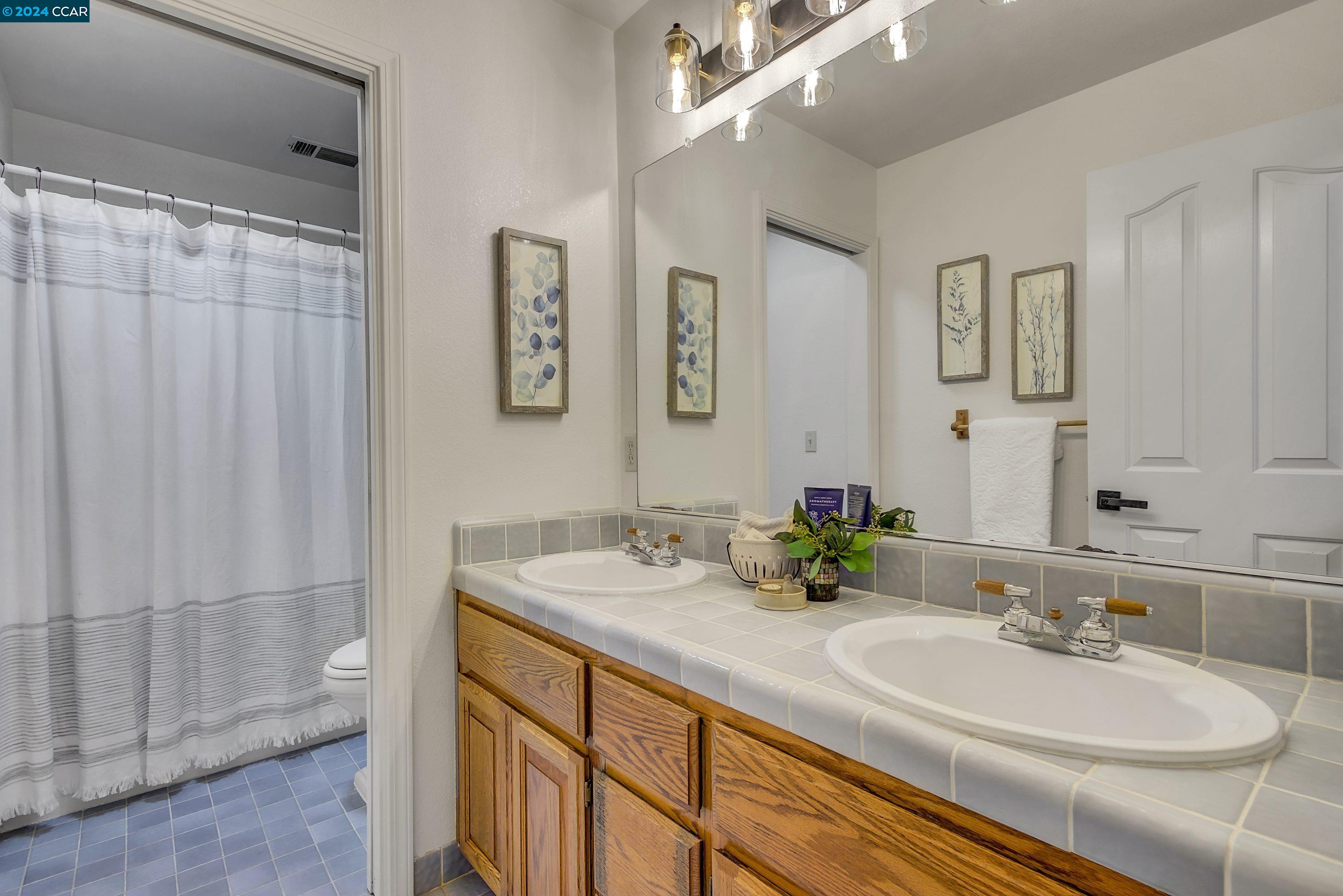 Detail Gallery Image 38 of 59 For 1255 Beach Ct, Discovery Bay,  CA 94505 - 4 Beds | 3/1 Baths